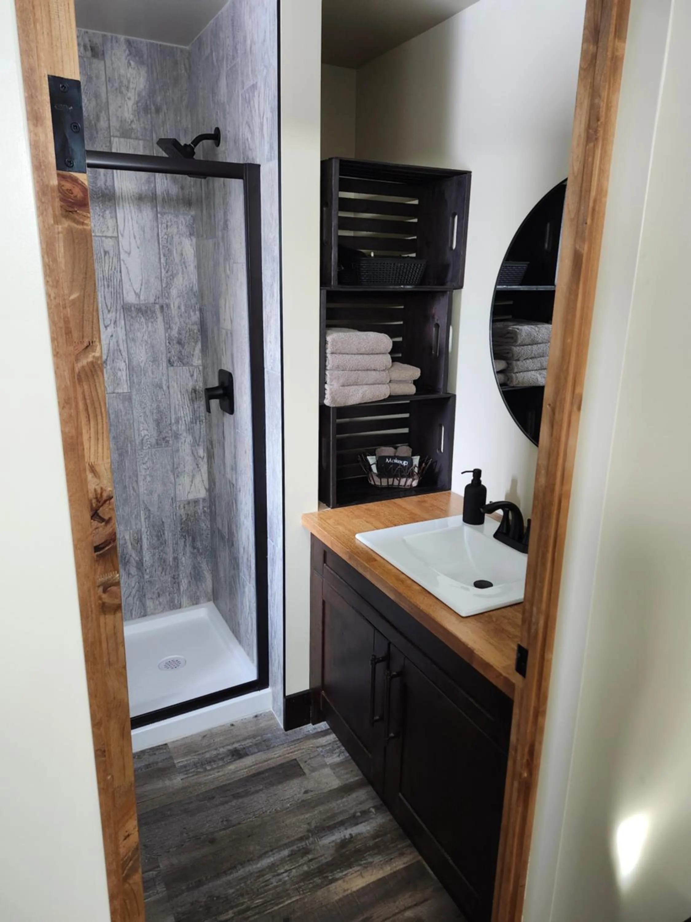 Bathroom in Rocky Ridge Country Lodge