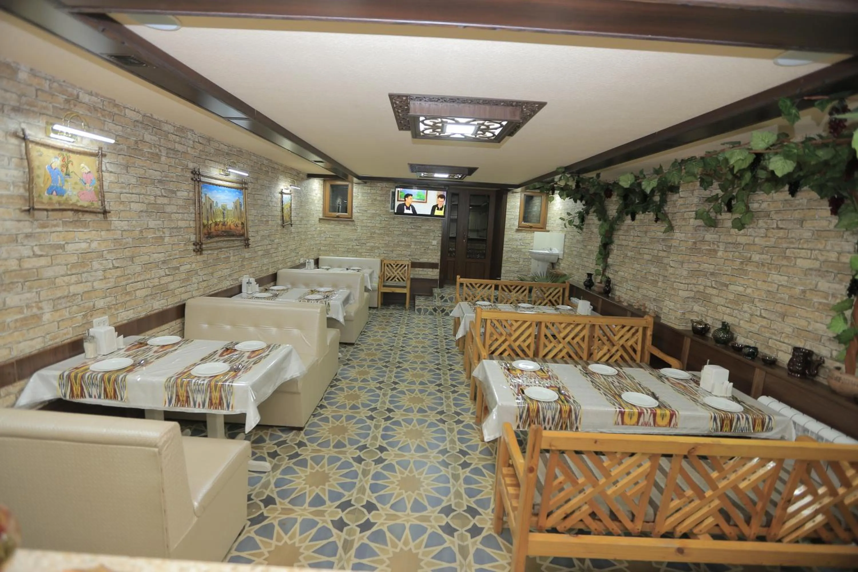 Restaurant/places to eat in Margiana