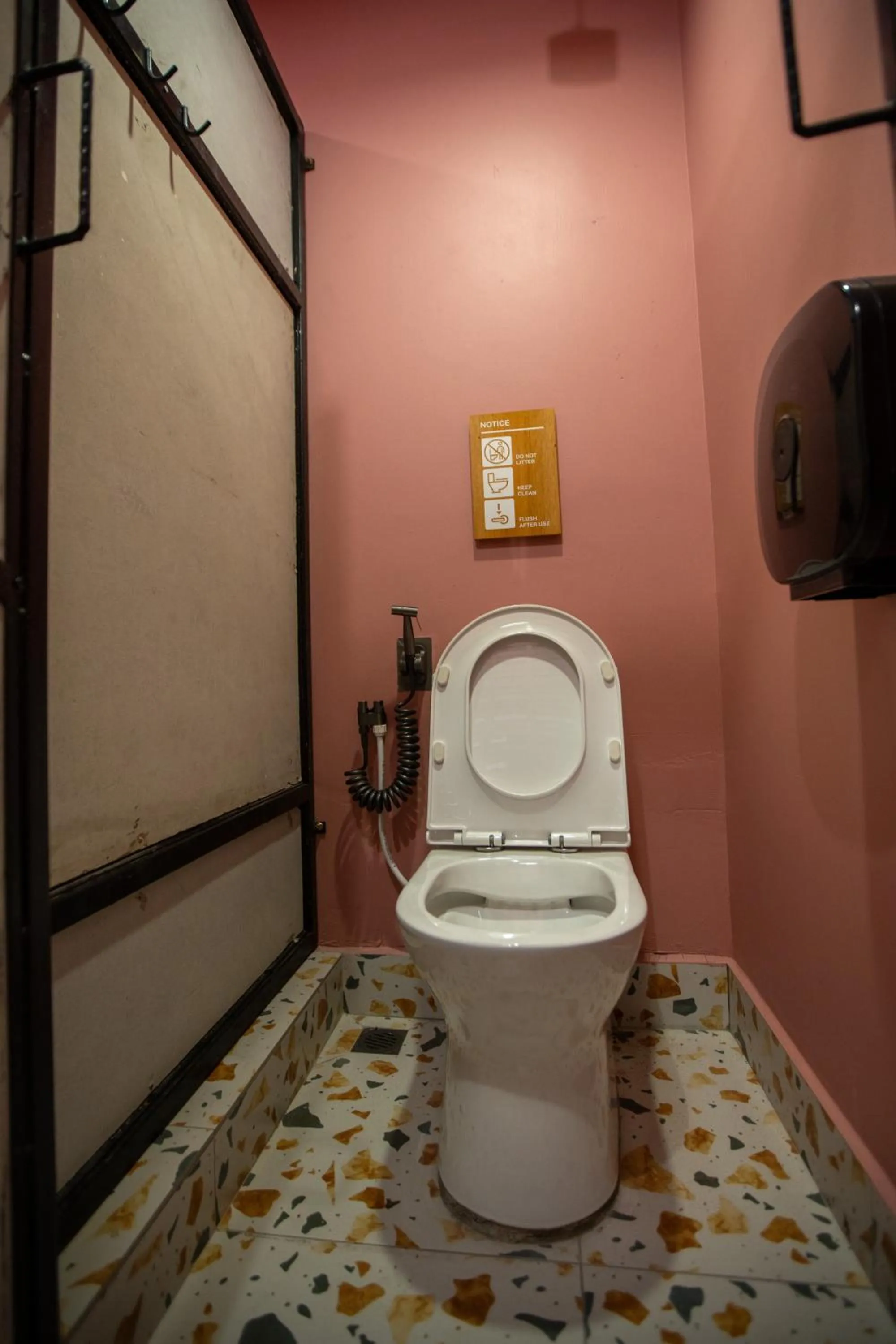 The Brownstone Hostel & Space