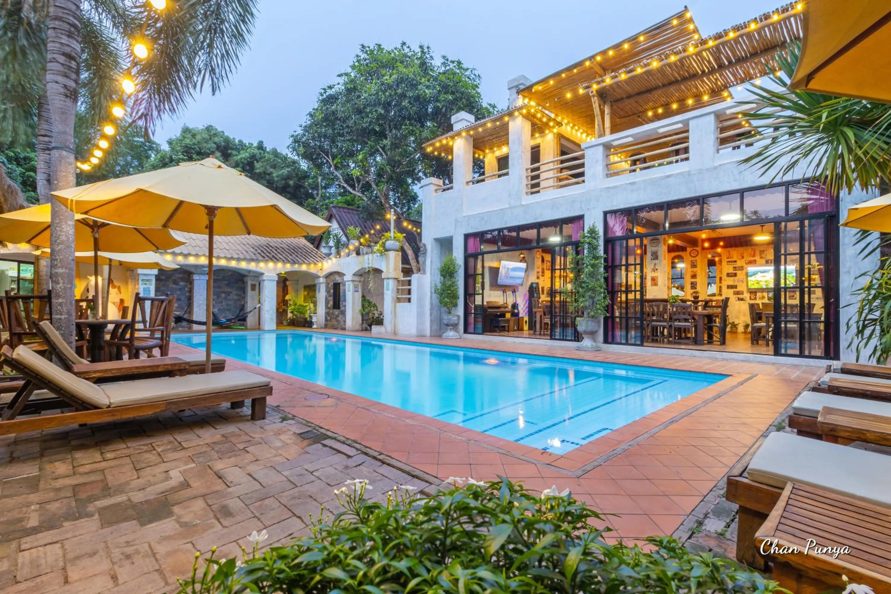 Swimming pool in Baanpong Lodge