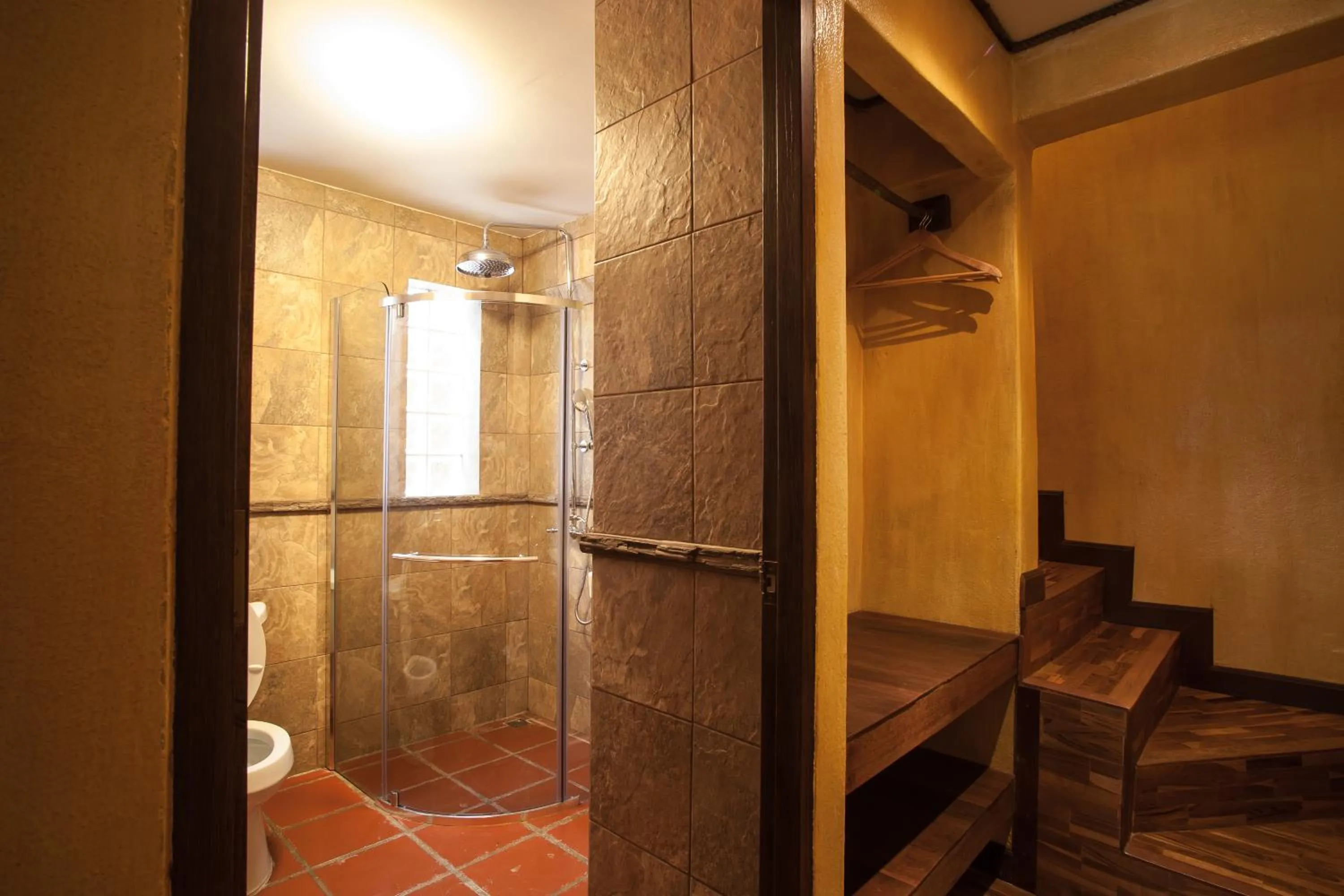Bathroom in Baanpong Lodge