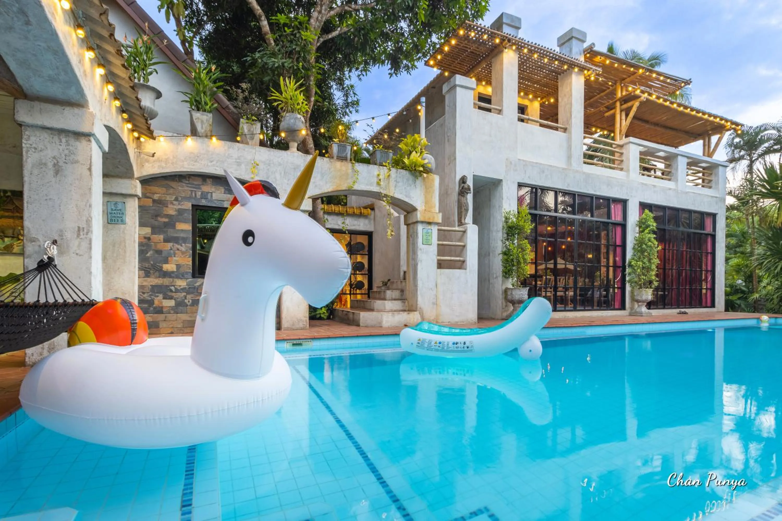 Property building in Baanpong Lodge