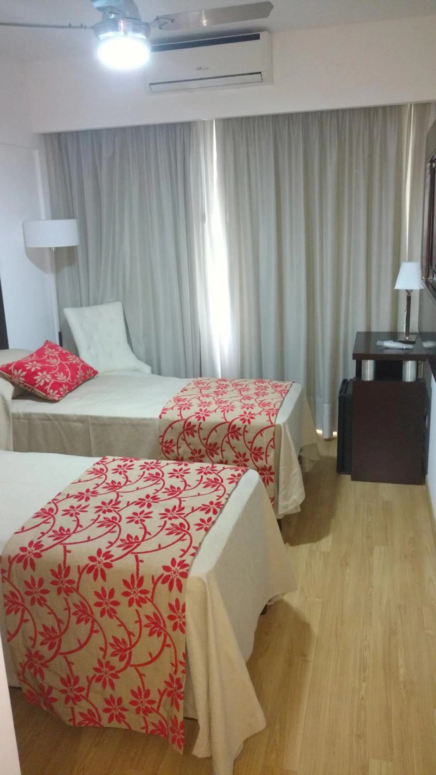 Bed in Palermo Bridge