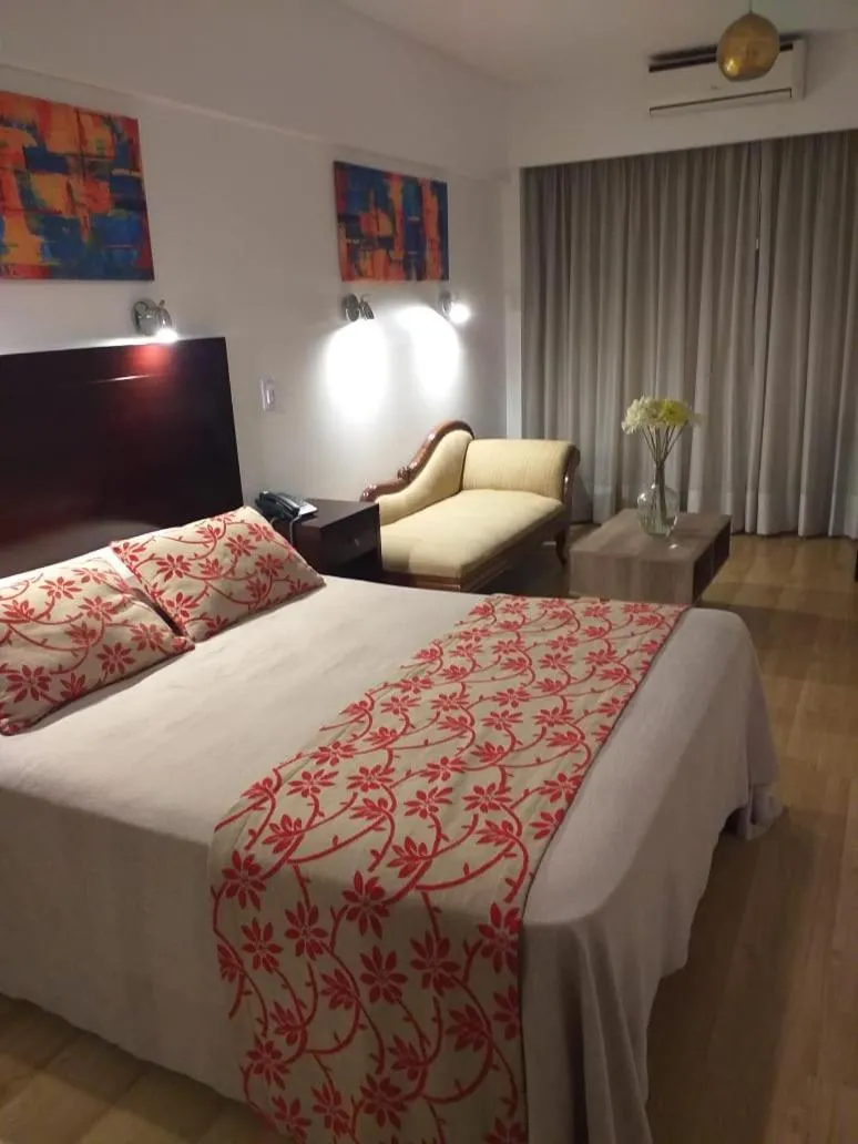 Bed in Palermo Bridge