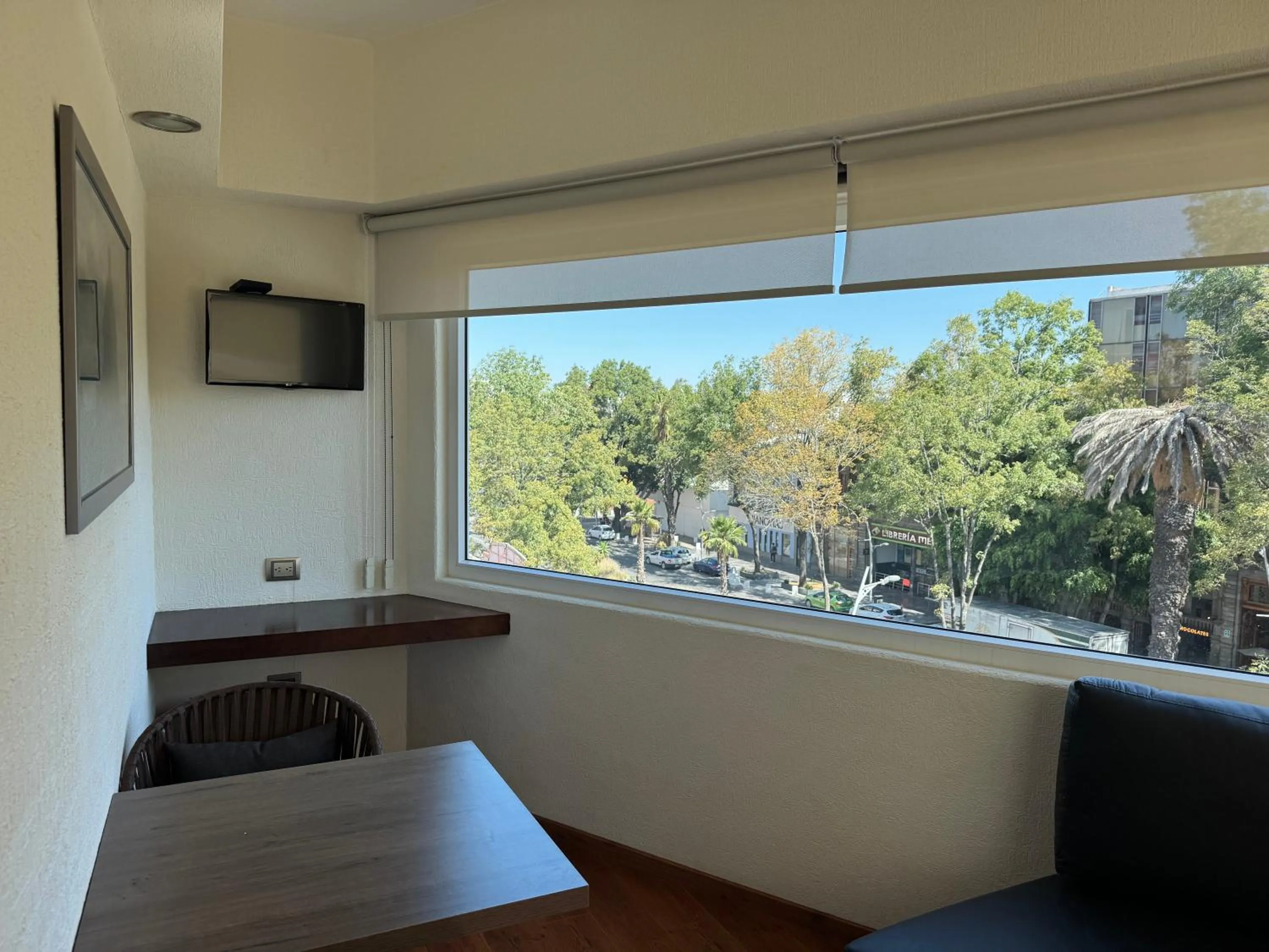 Superior King Suite - Non-Smoking in Comfort Inn Puebla Centro Hist rico