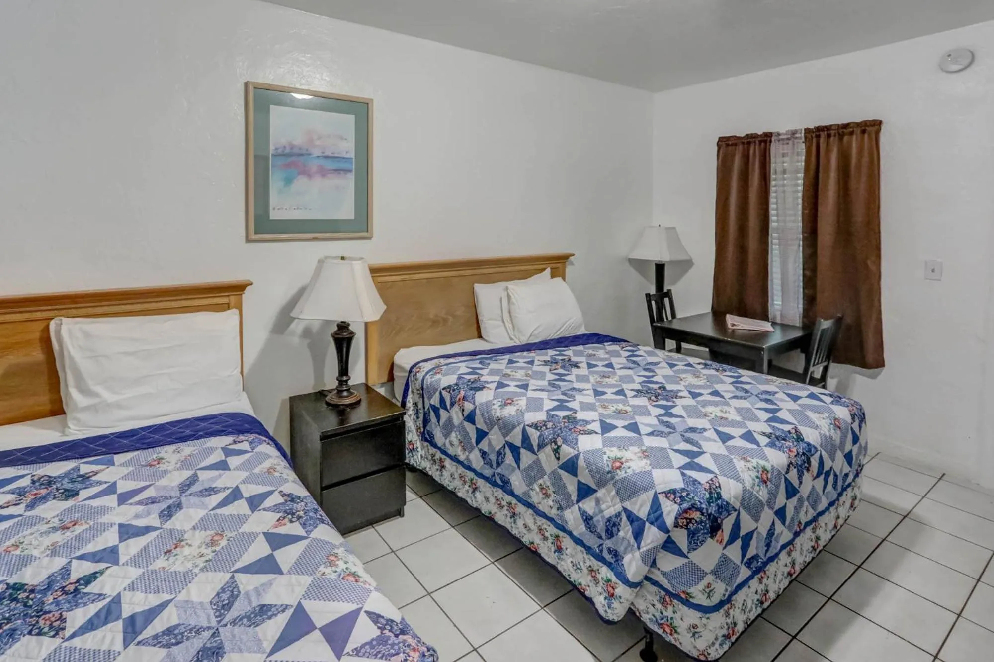 Bed in Richard's Motel