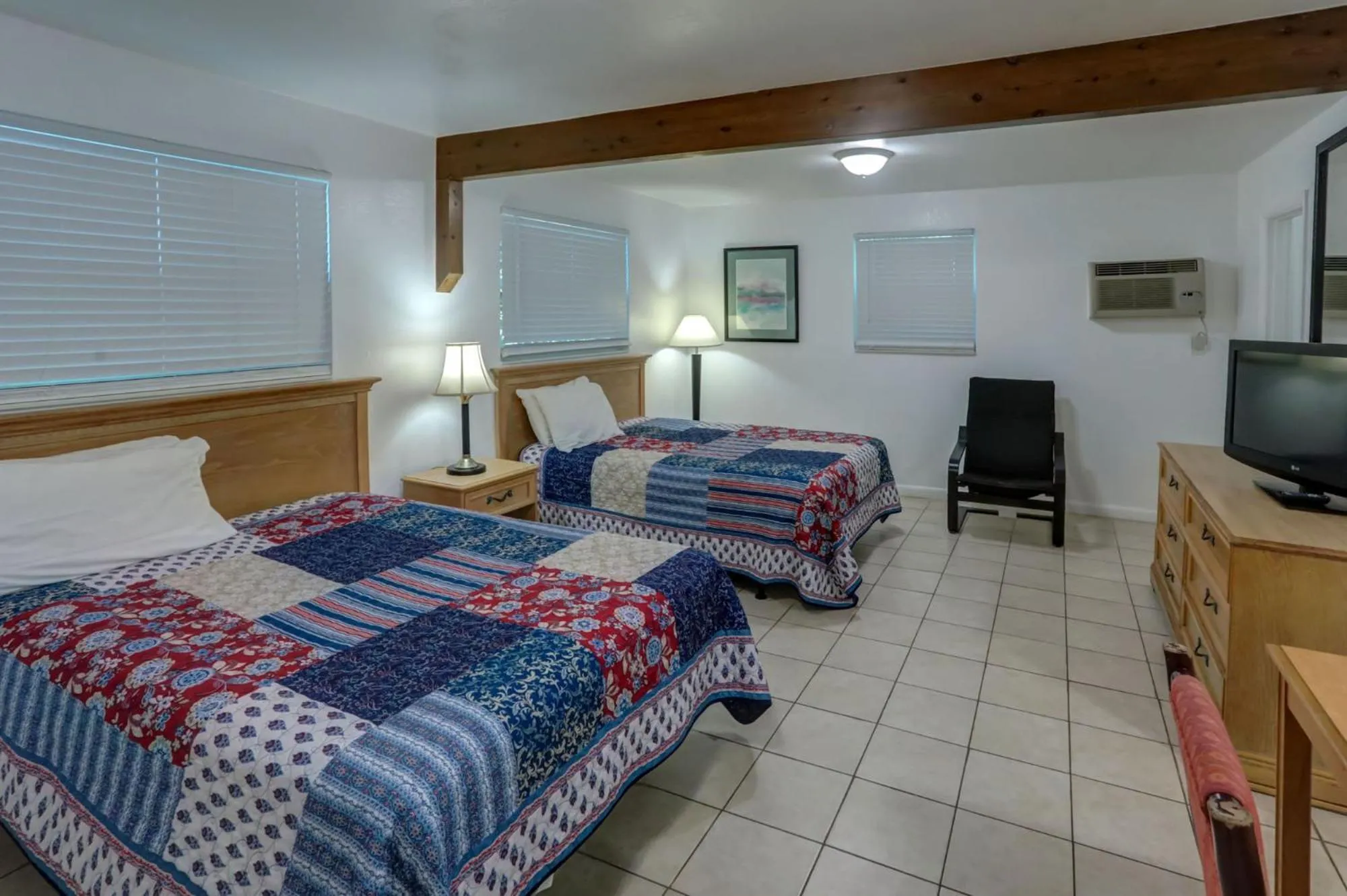 Bed in Richard's Motel