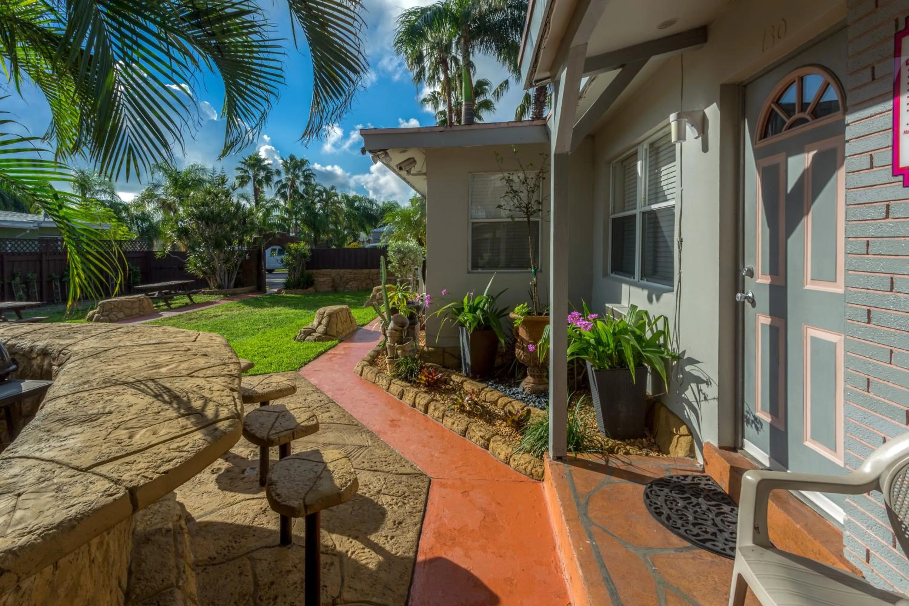 Property building in Richard's Motel