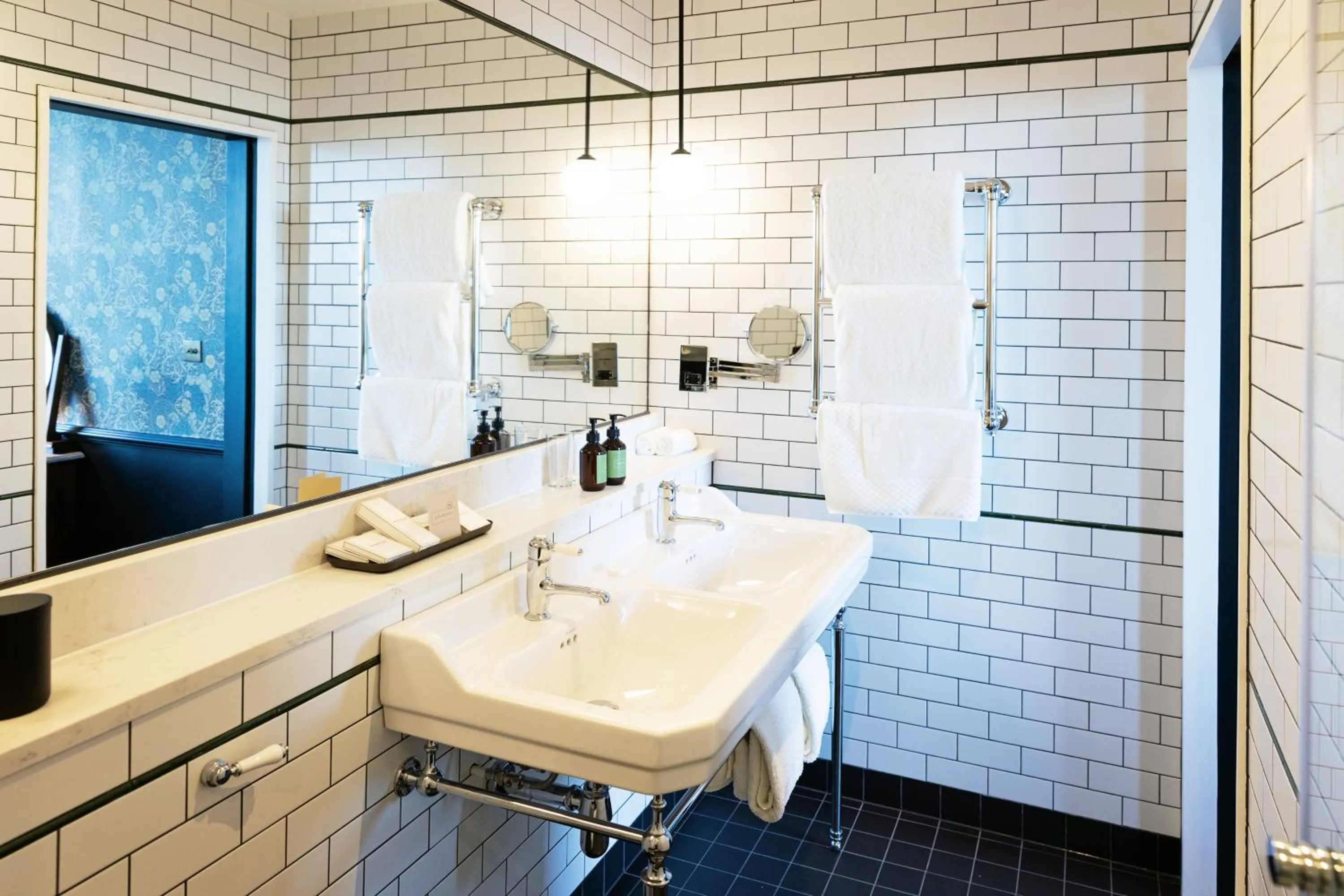 Bathroom in Haddington House Hotel