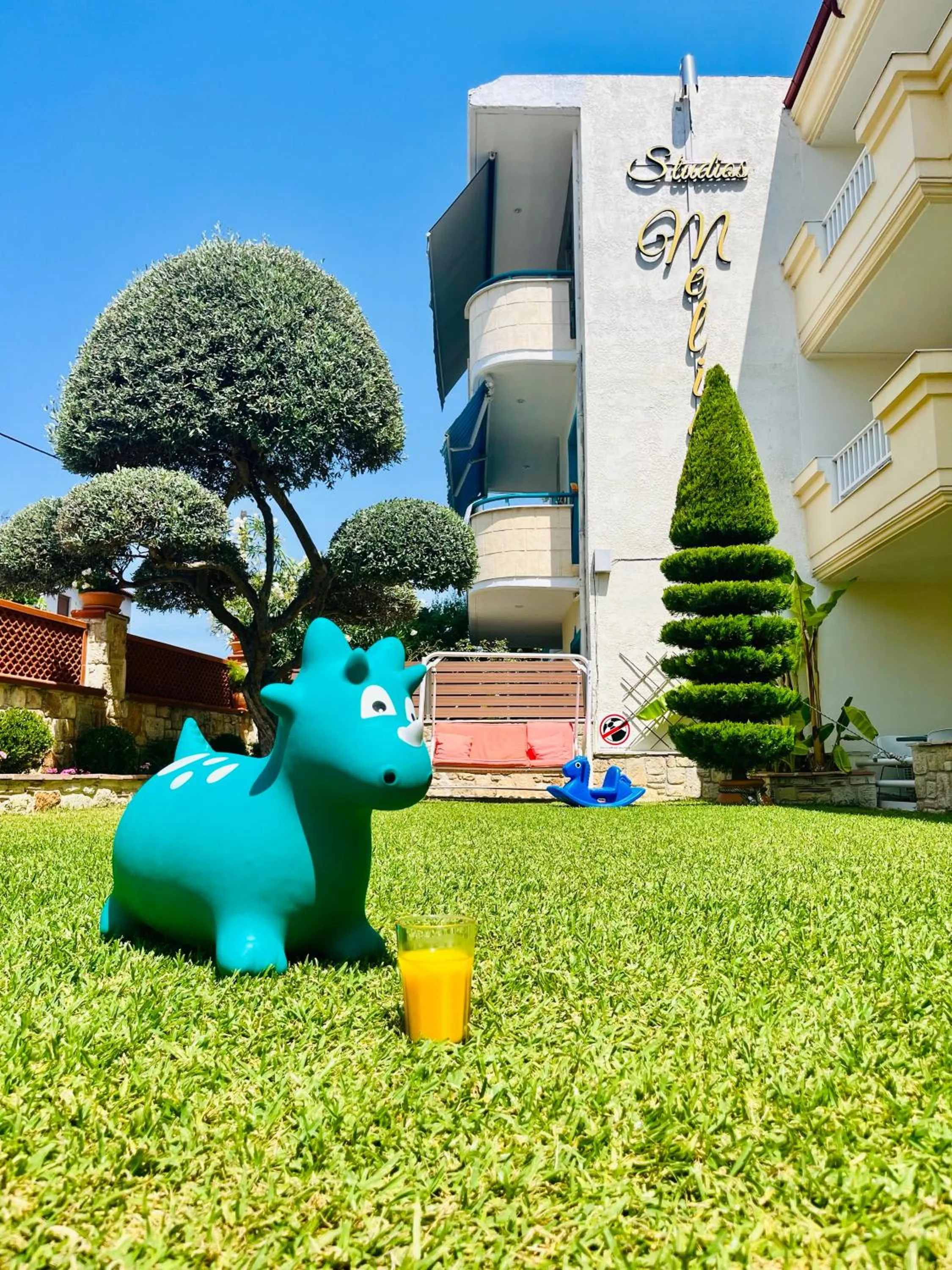 Garden view in Melis Studios