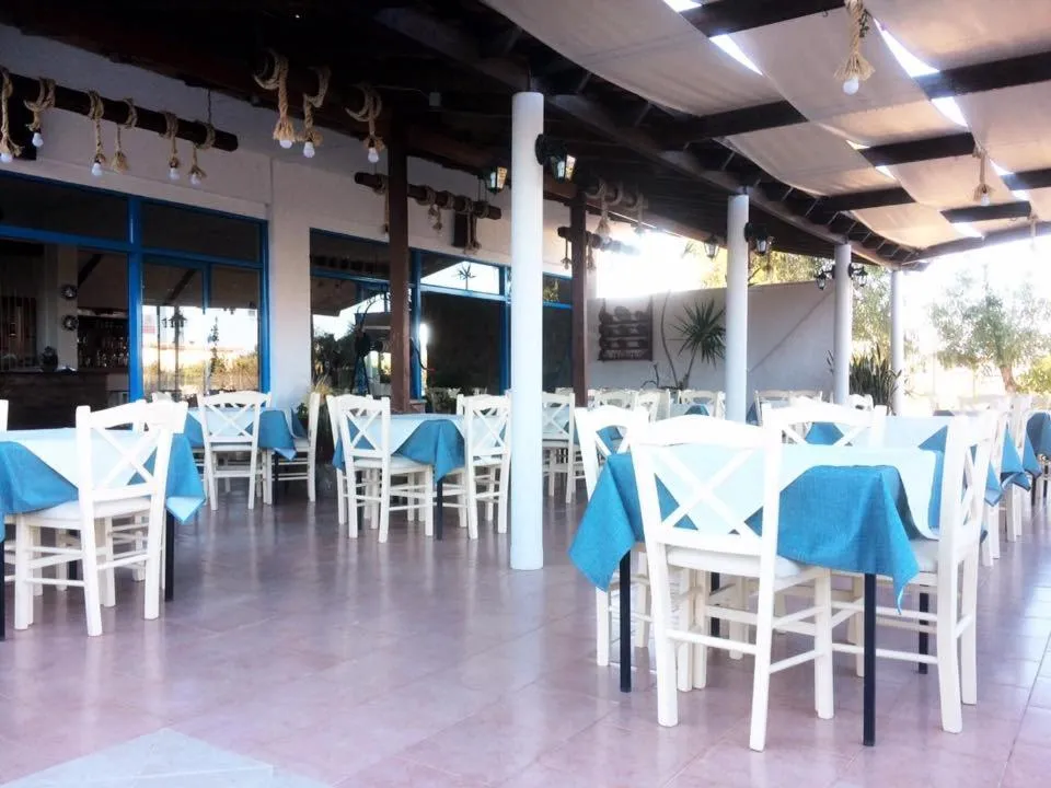 Restaurant/places to eat in Sea Harmony