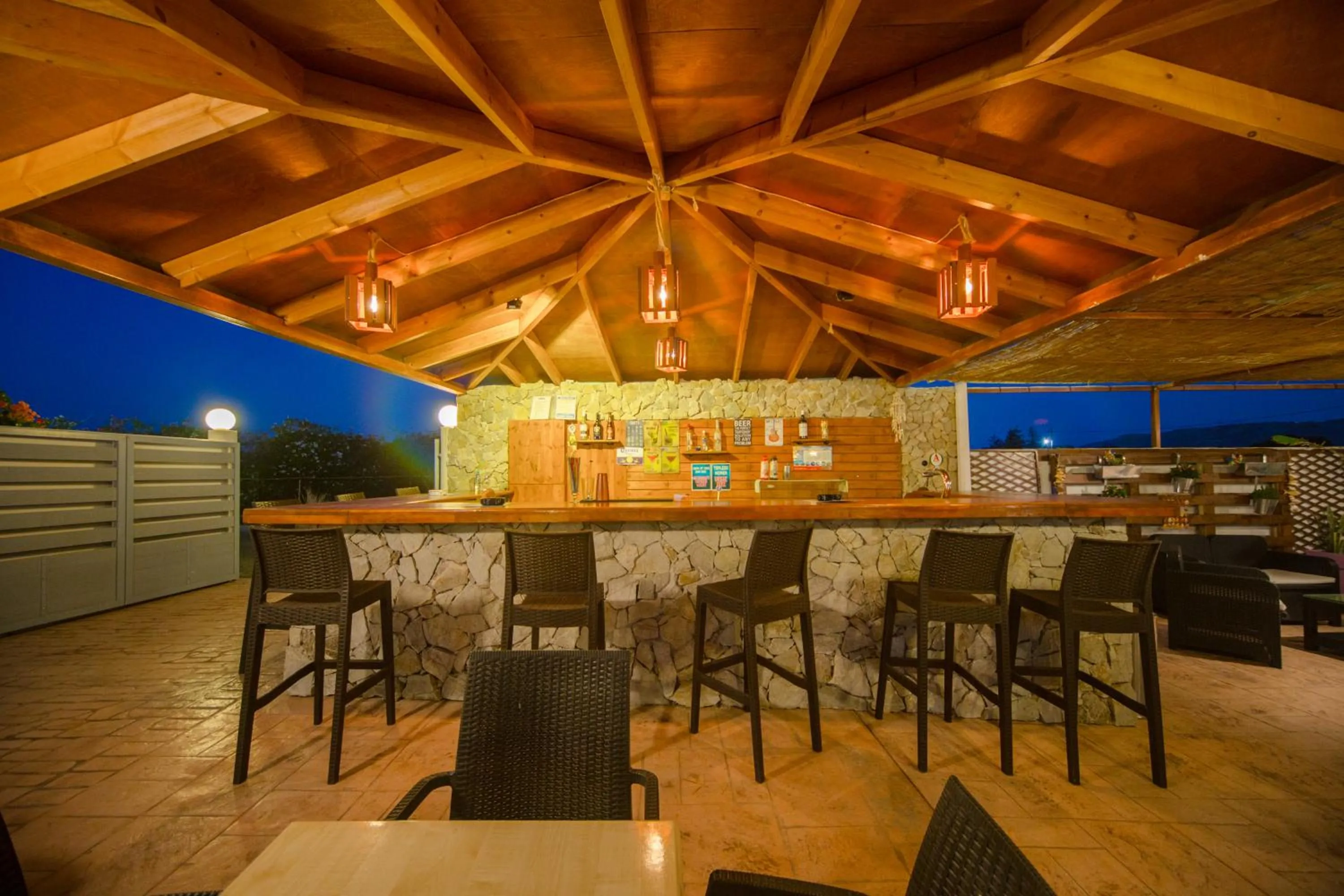 Nightclub / DJ in Sea Harmony