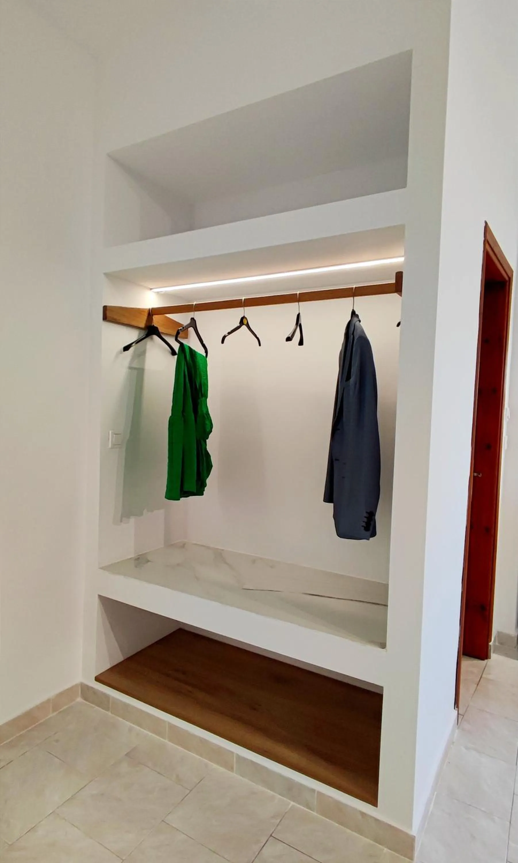 wardrobe in Sea Harmony