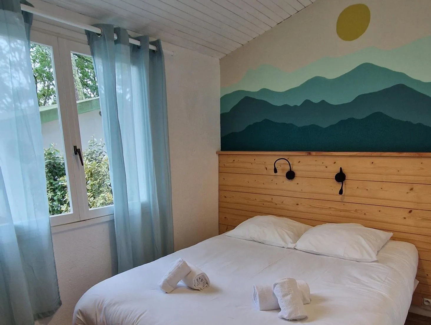 Bedroom, Bed in Cap Océan