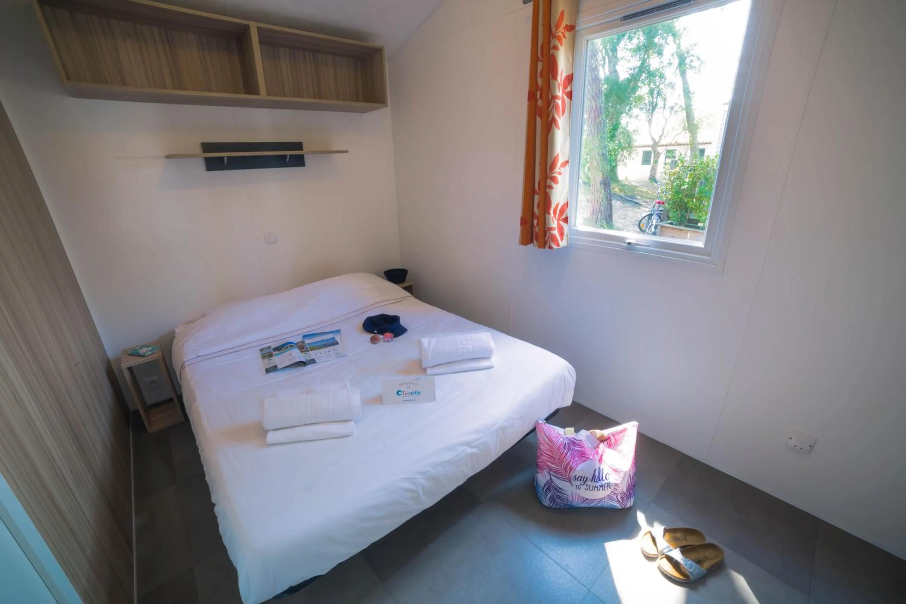 Photo of the whole room, Bed in Cap Océan