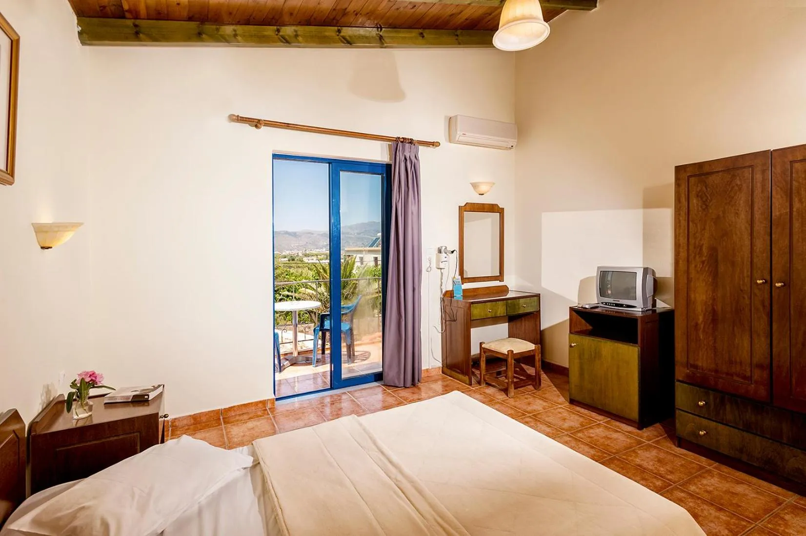 Photo of the whole room in Adelais Hotel