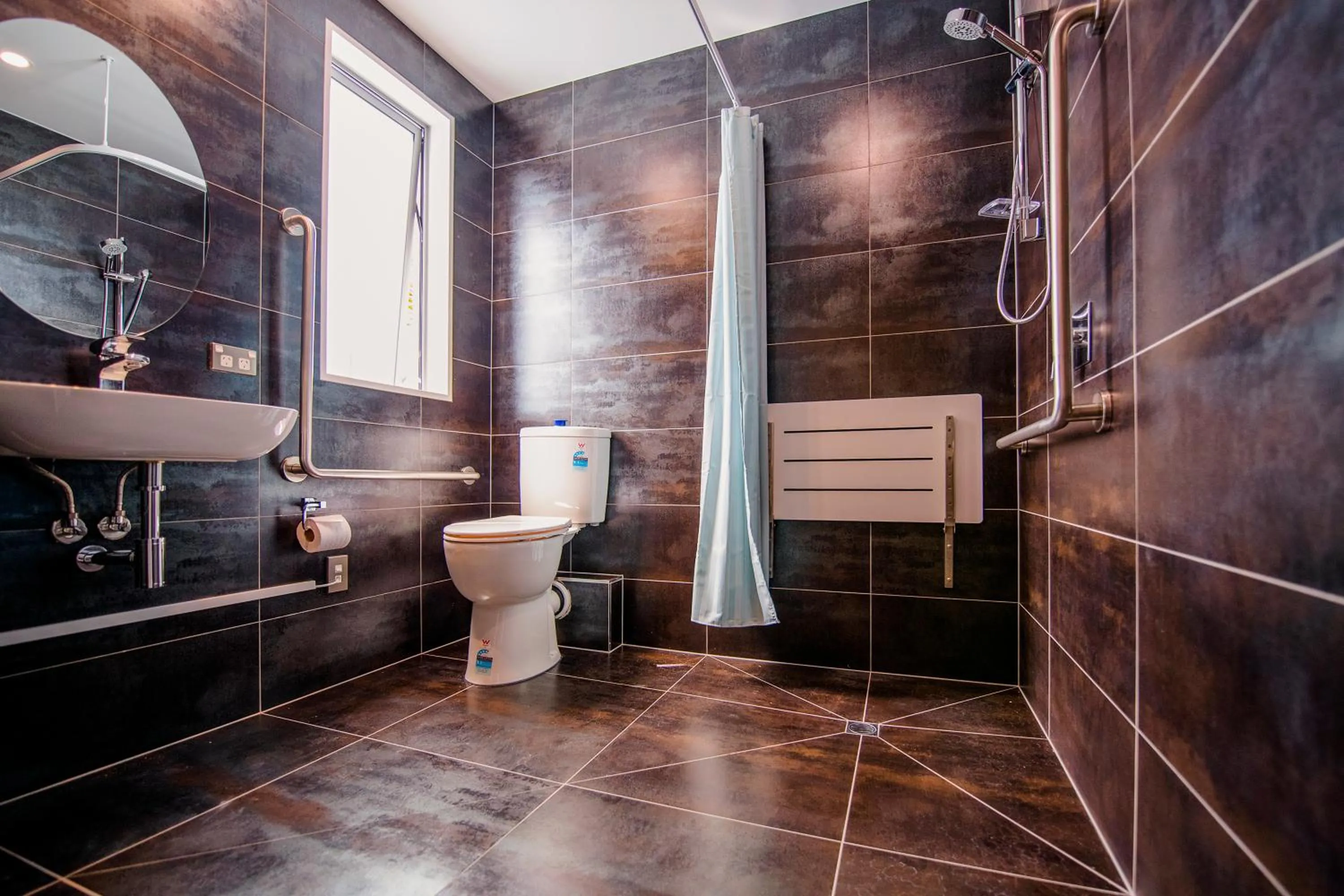 Bathroom in Alpine Hotel