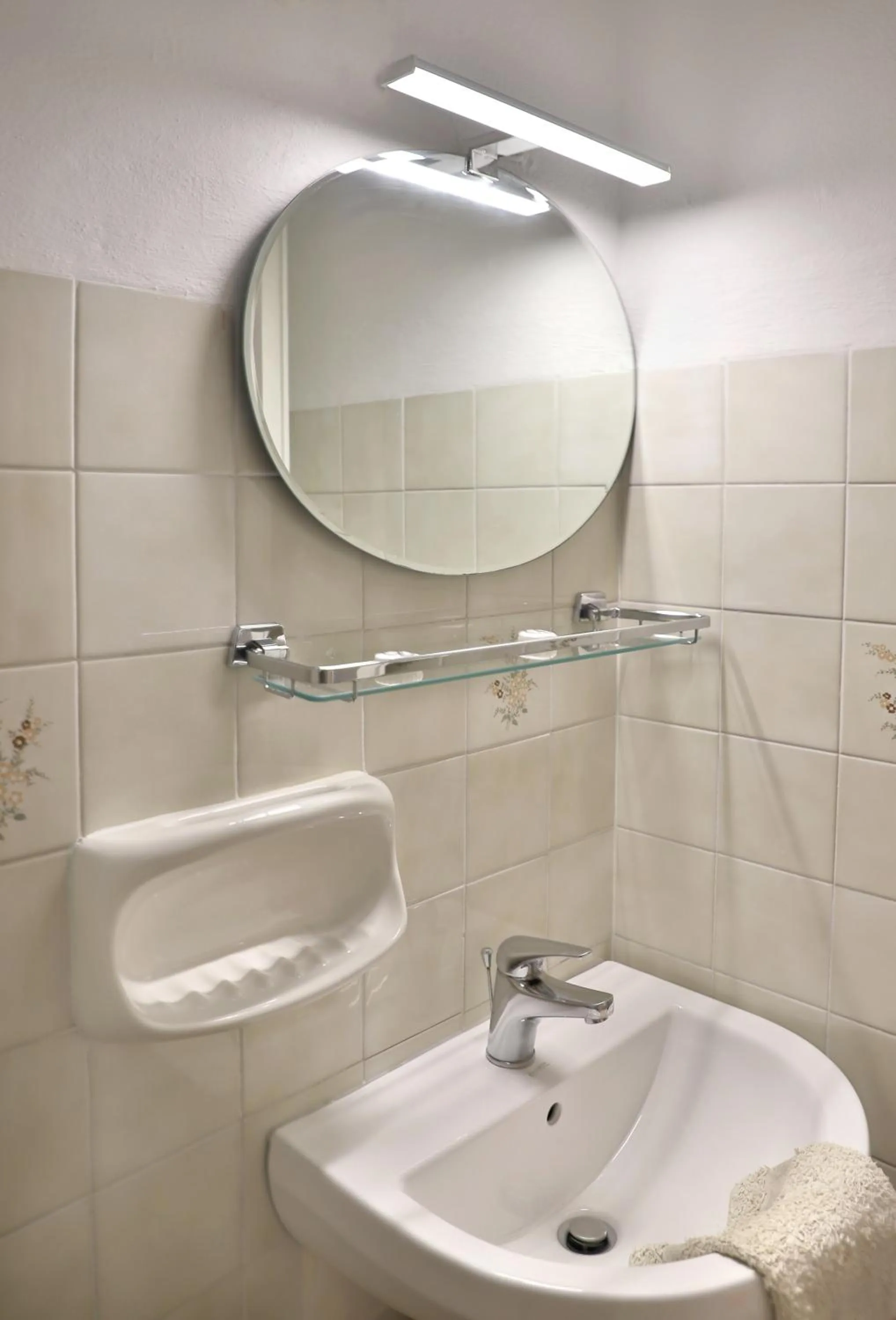 Helios Studios & Apartments