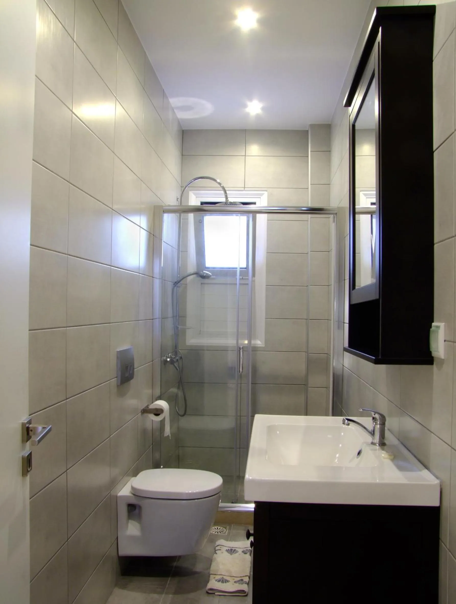 Helios Studios & Apartments