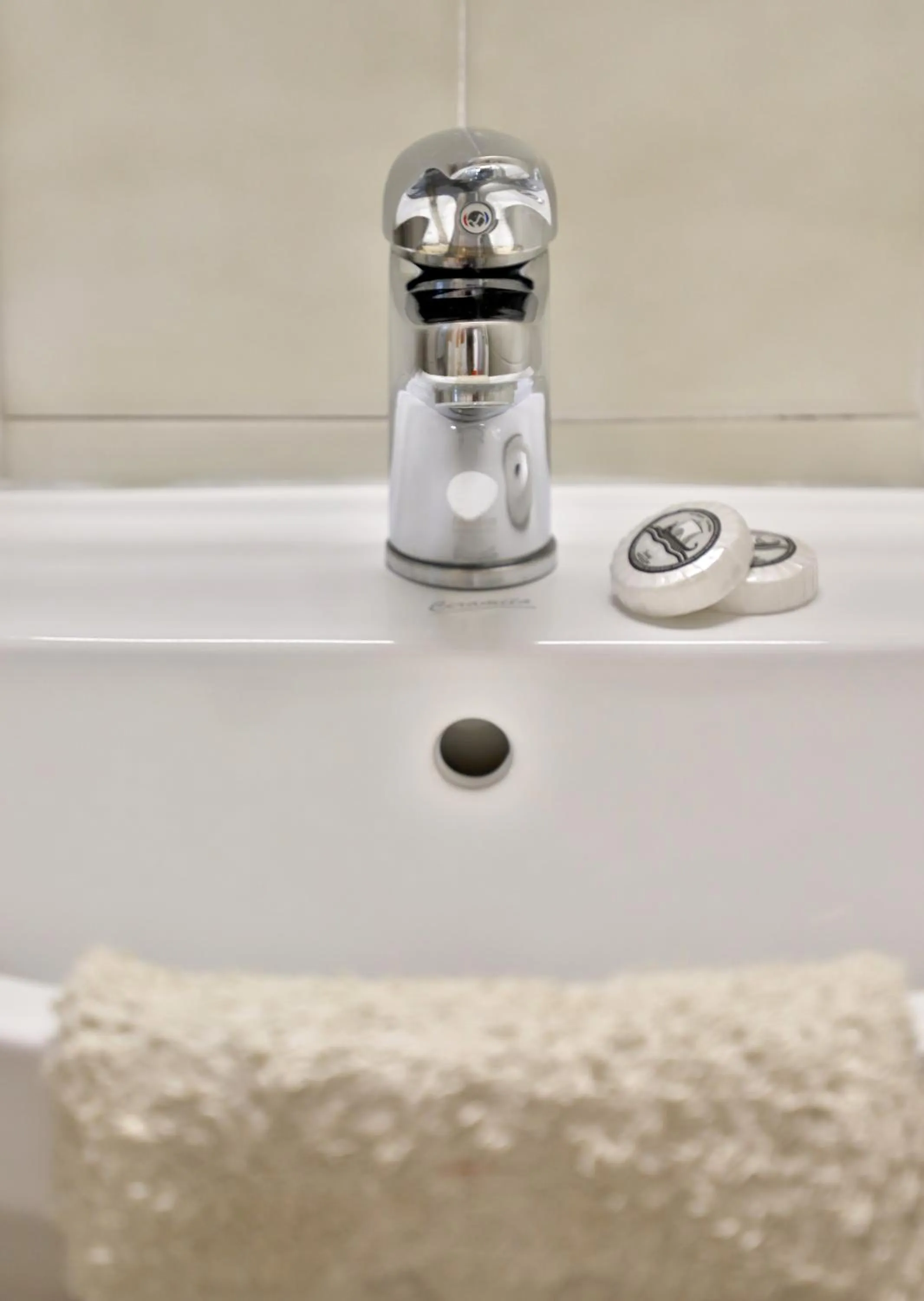 Helios Studios & Apartments