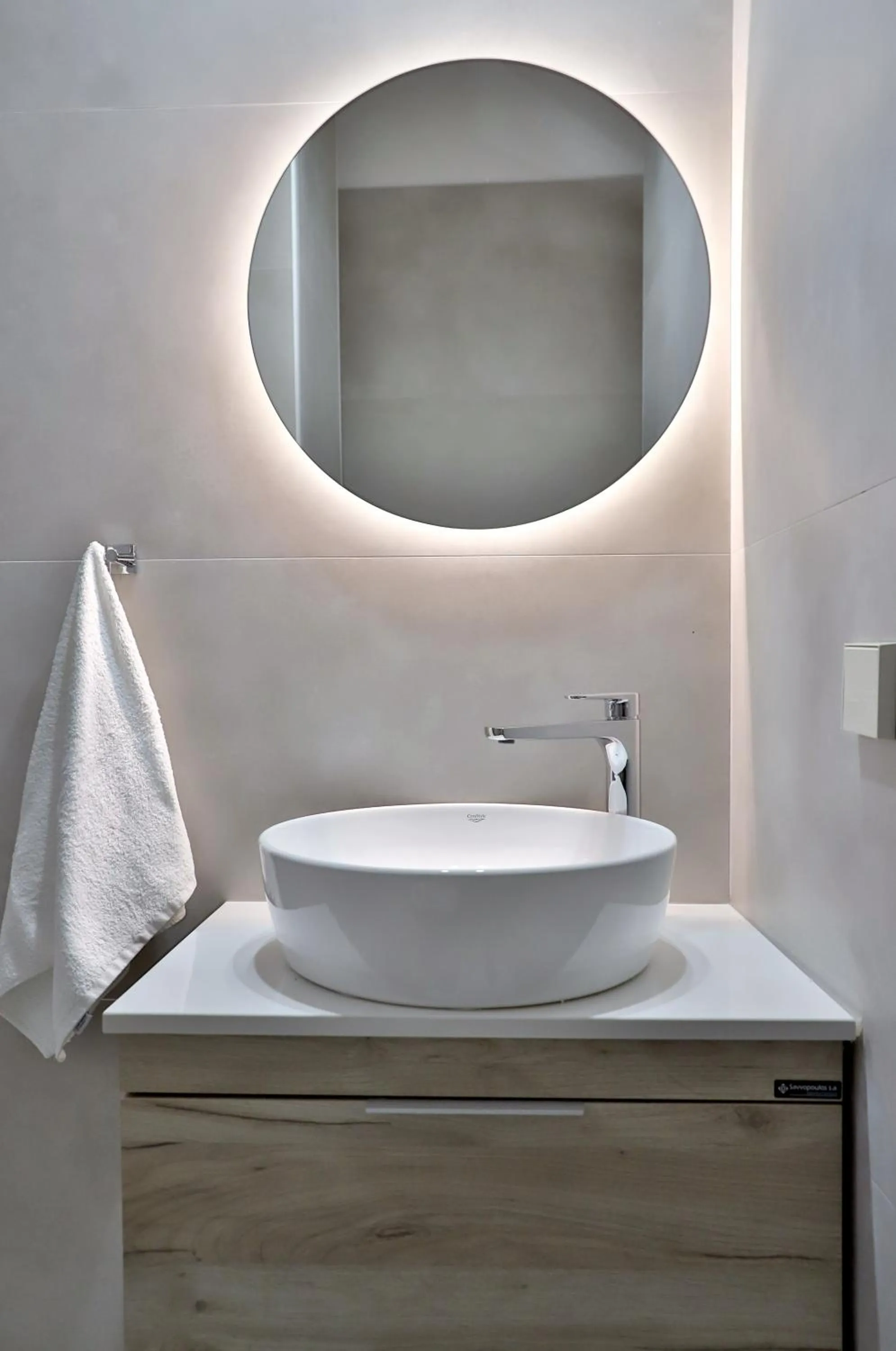 Helios Studios & Apartments