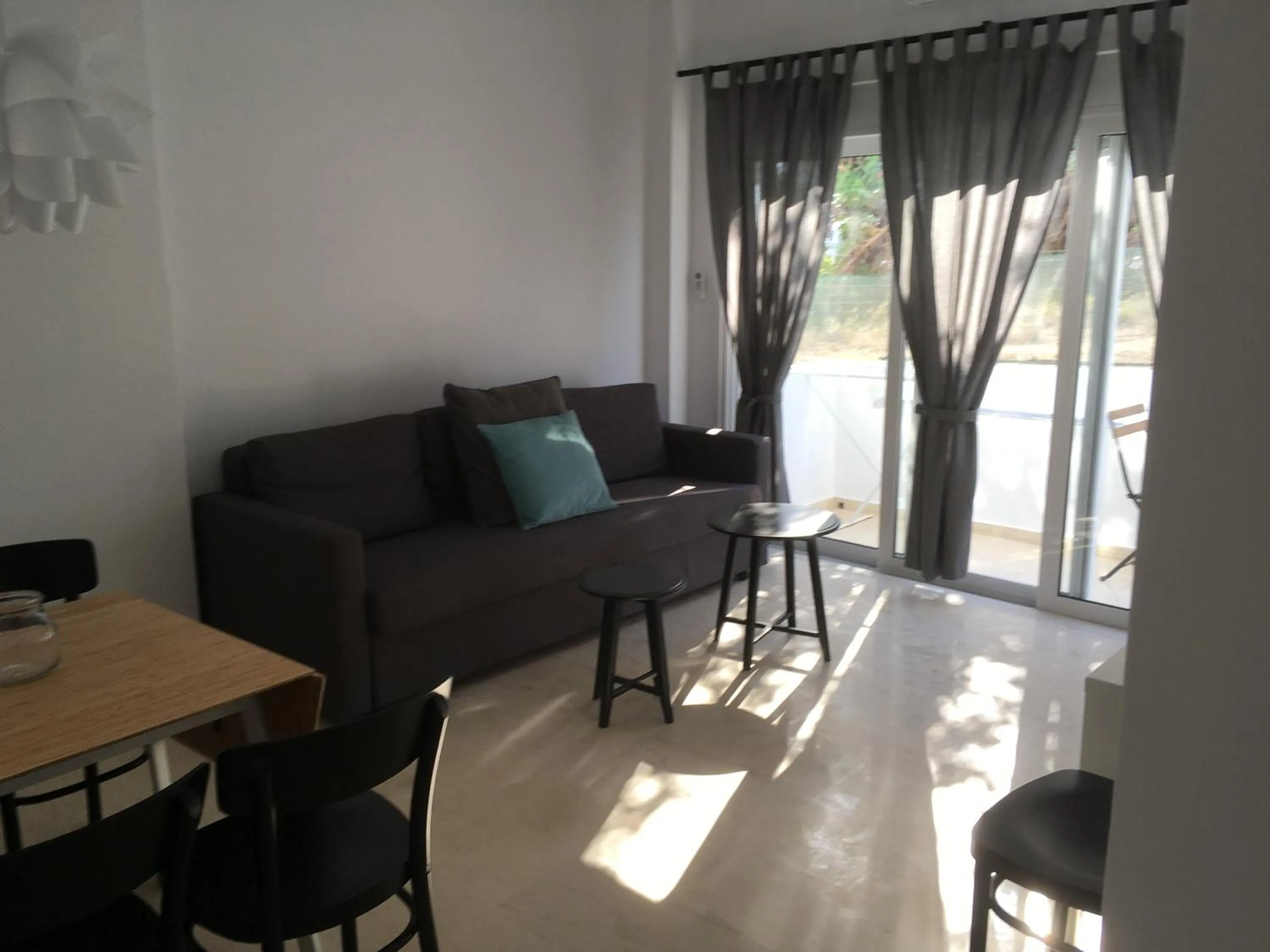 Helios Studios & Apartments