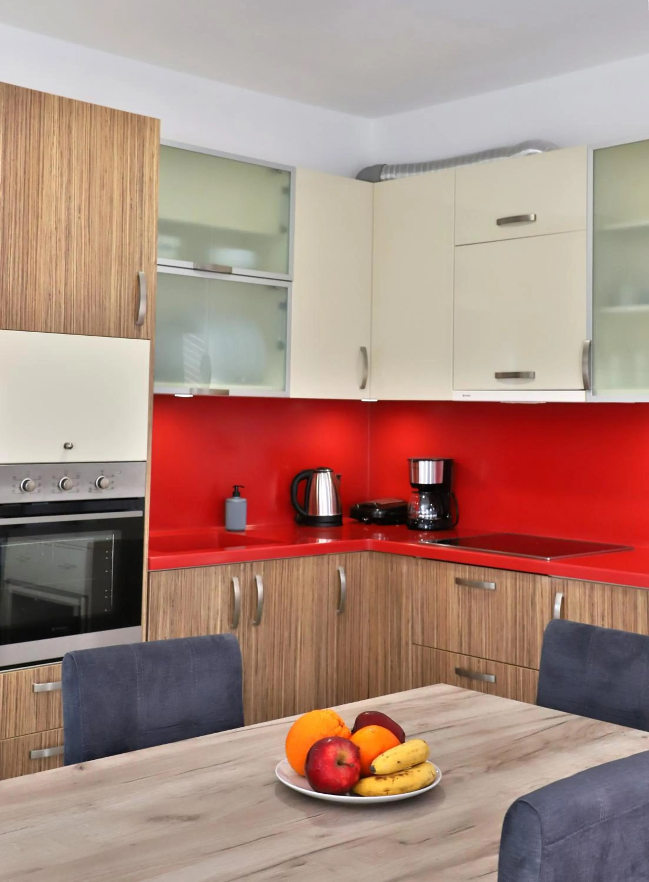 Helios Studios & Apartments