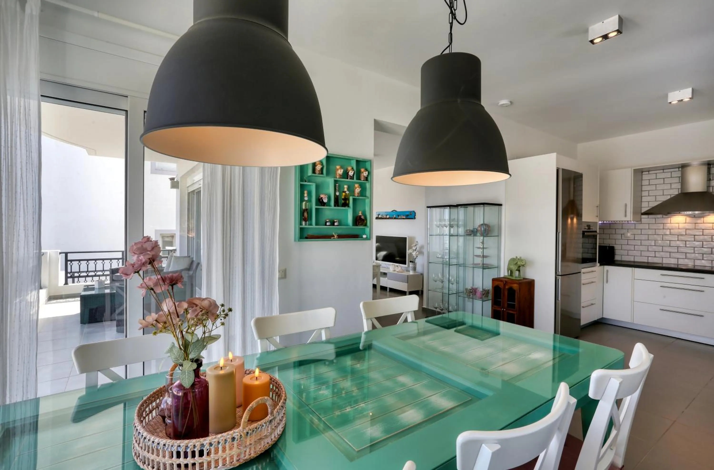 Helios Studios & Apartments