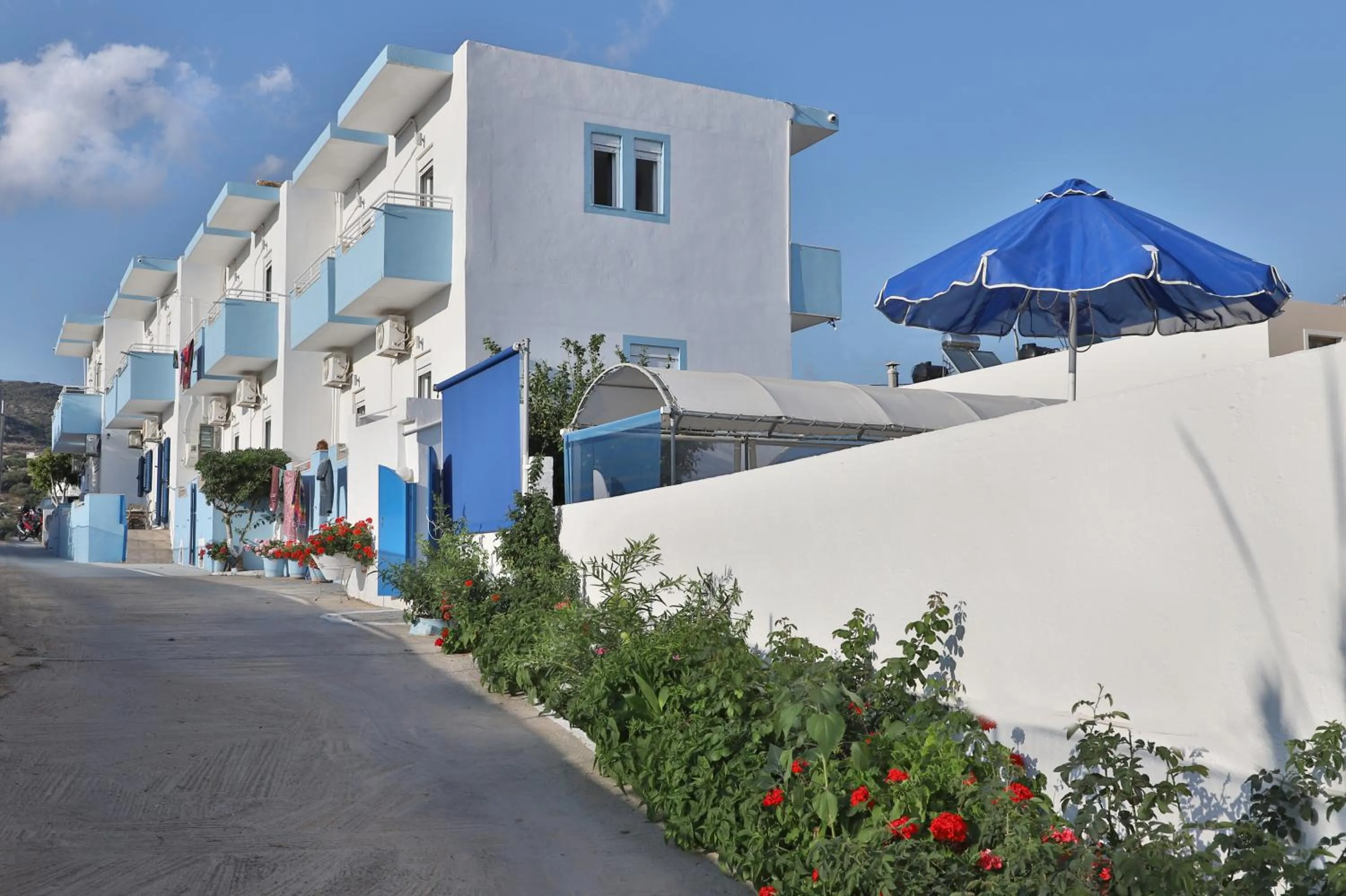 Helios Studios & Apartments