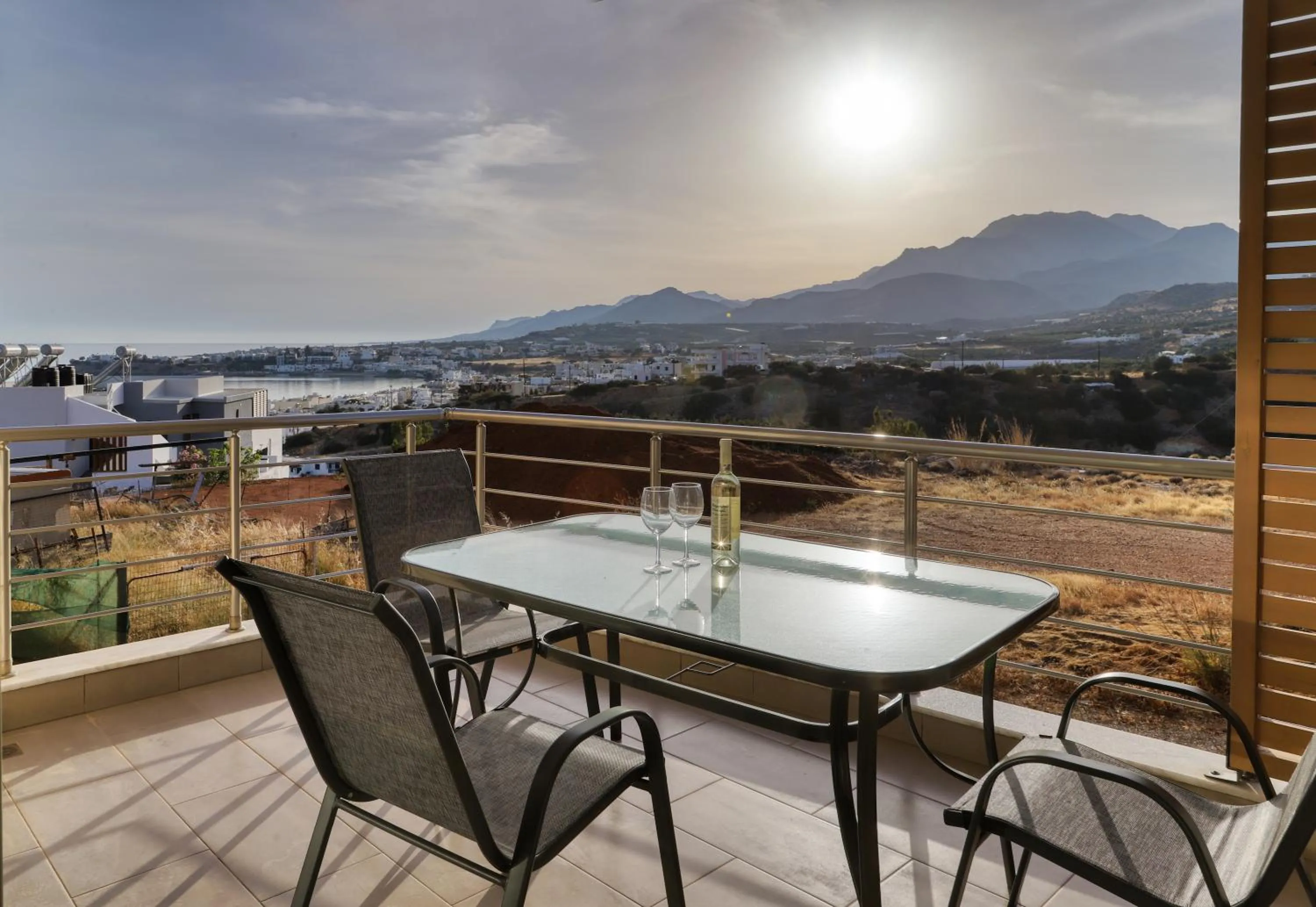 Helios Studios & Apartments