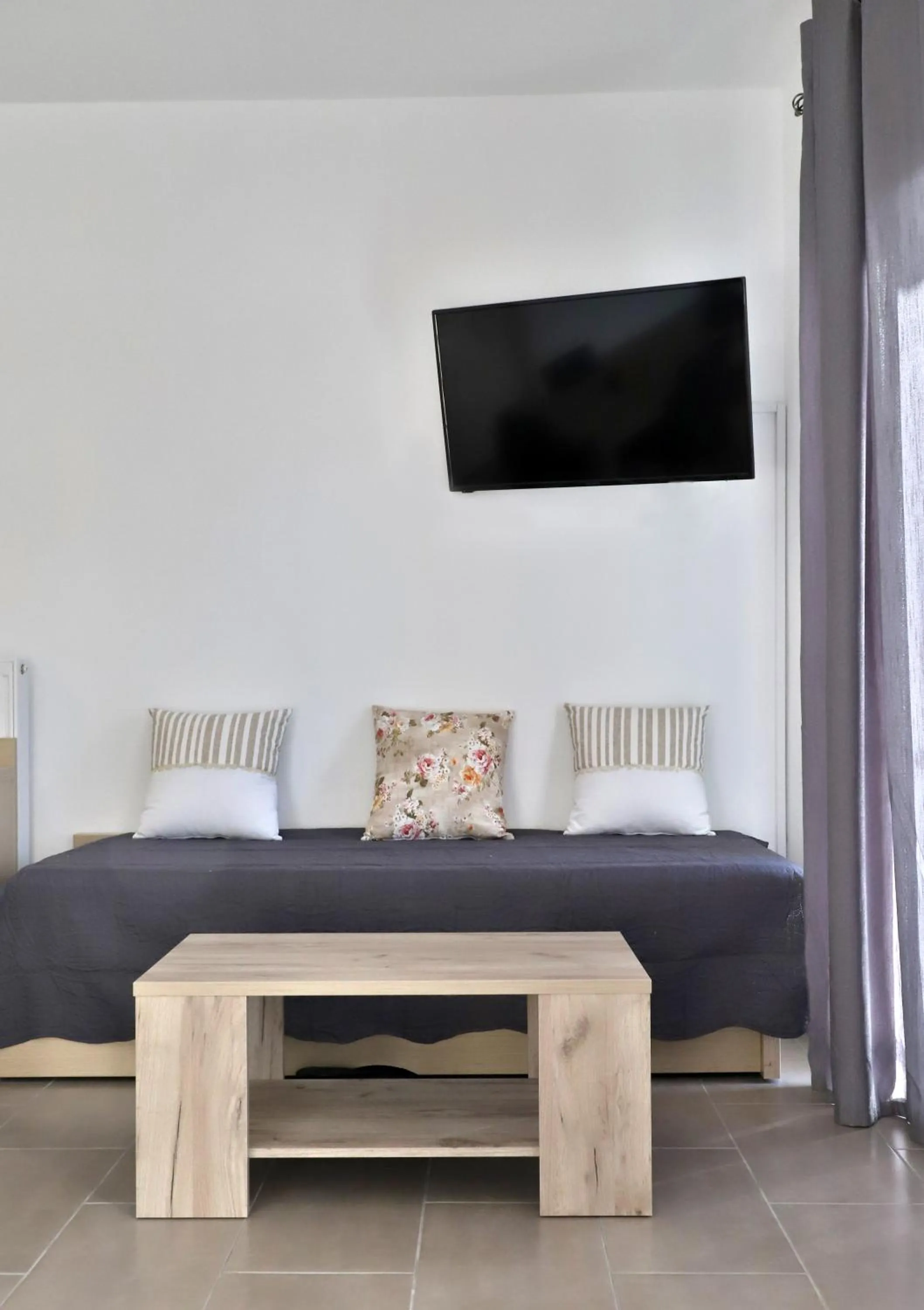 Helios Studios & Apartments