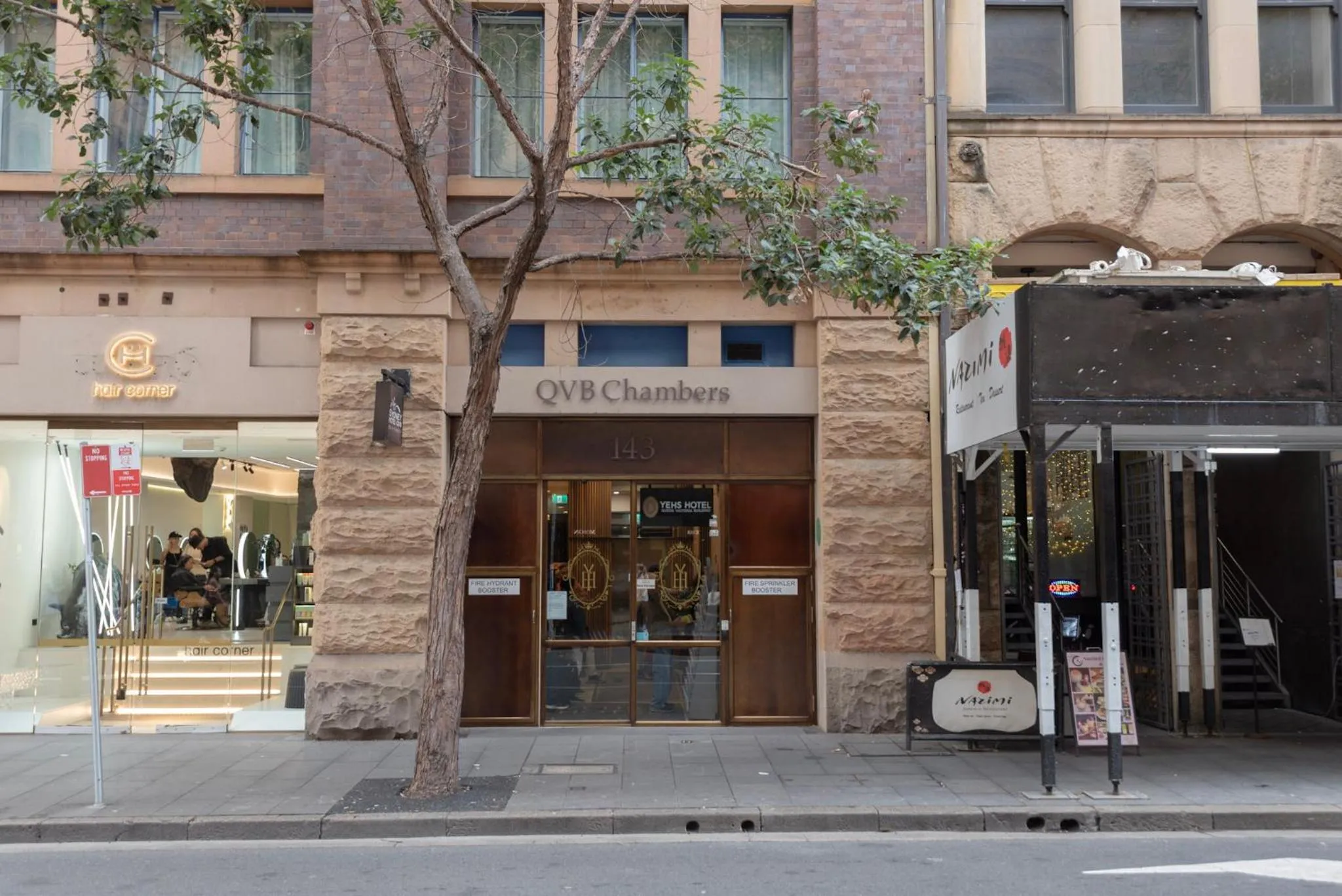 Facade/entrance in YEHS Hotel Sydney QVB