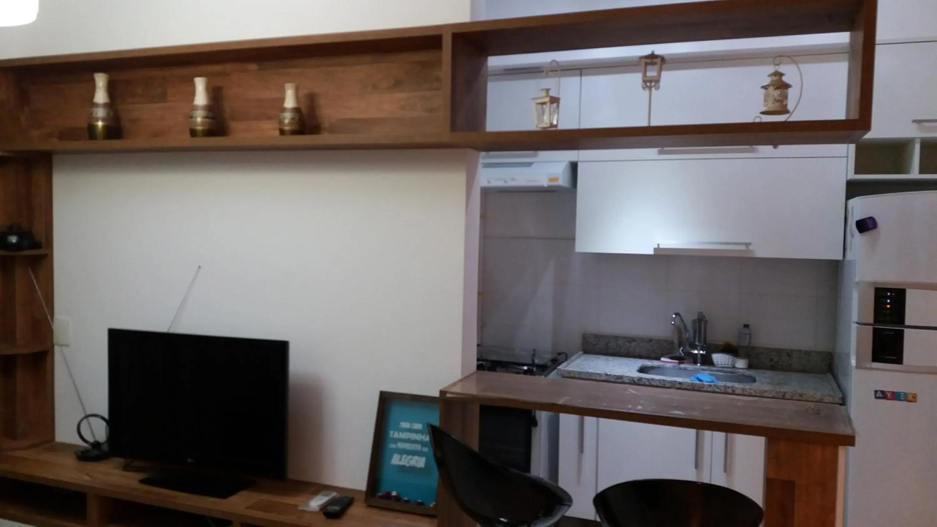 Communal lounge/ TV room in Ap 2 suítes perto Projac Riocentro Parque Olímpico Rock in Rio