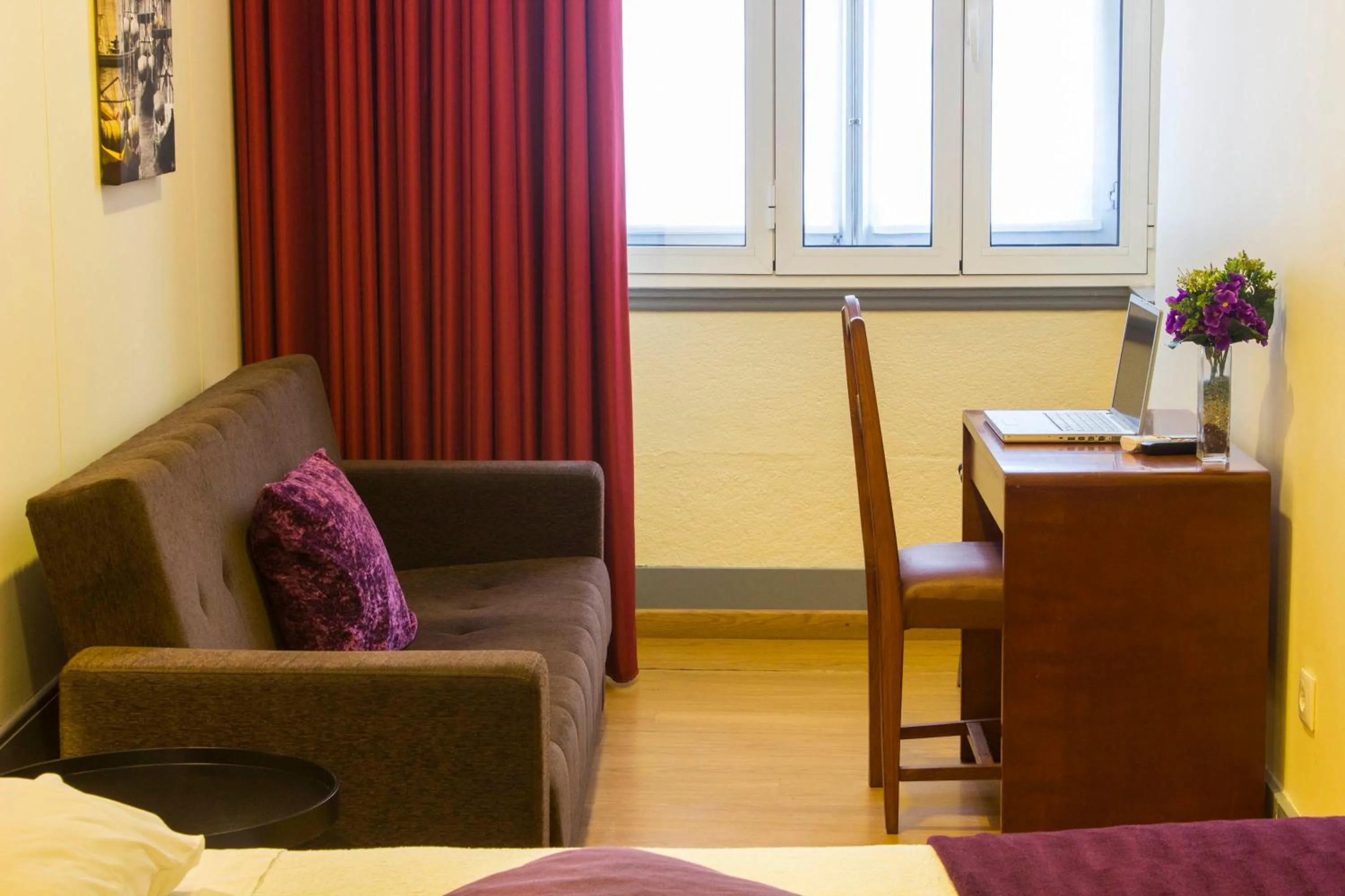 Living room in Hotel Estoril Porto