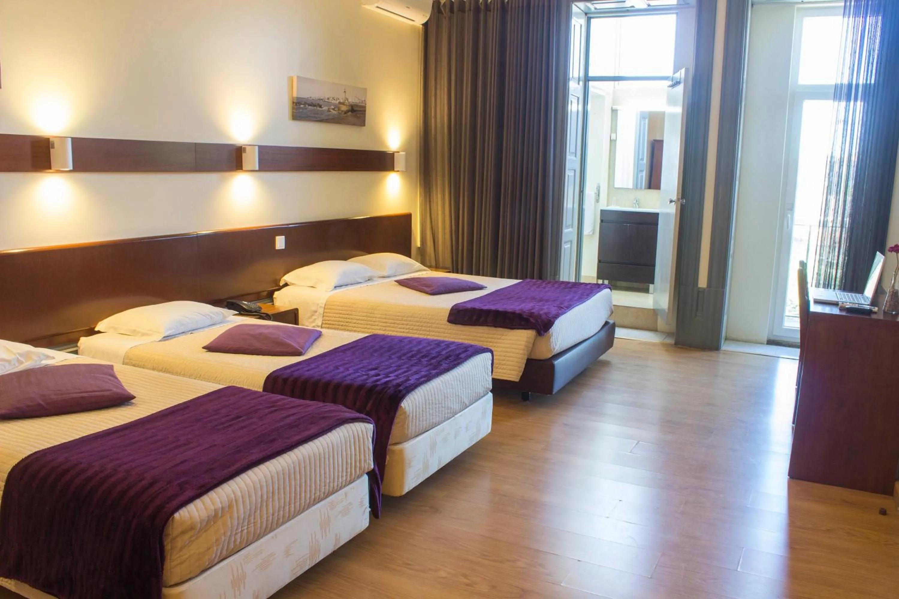 Bedroom, Bed in Hotel Estoril Porto