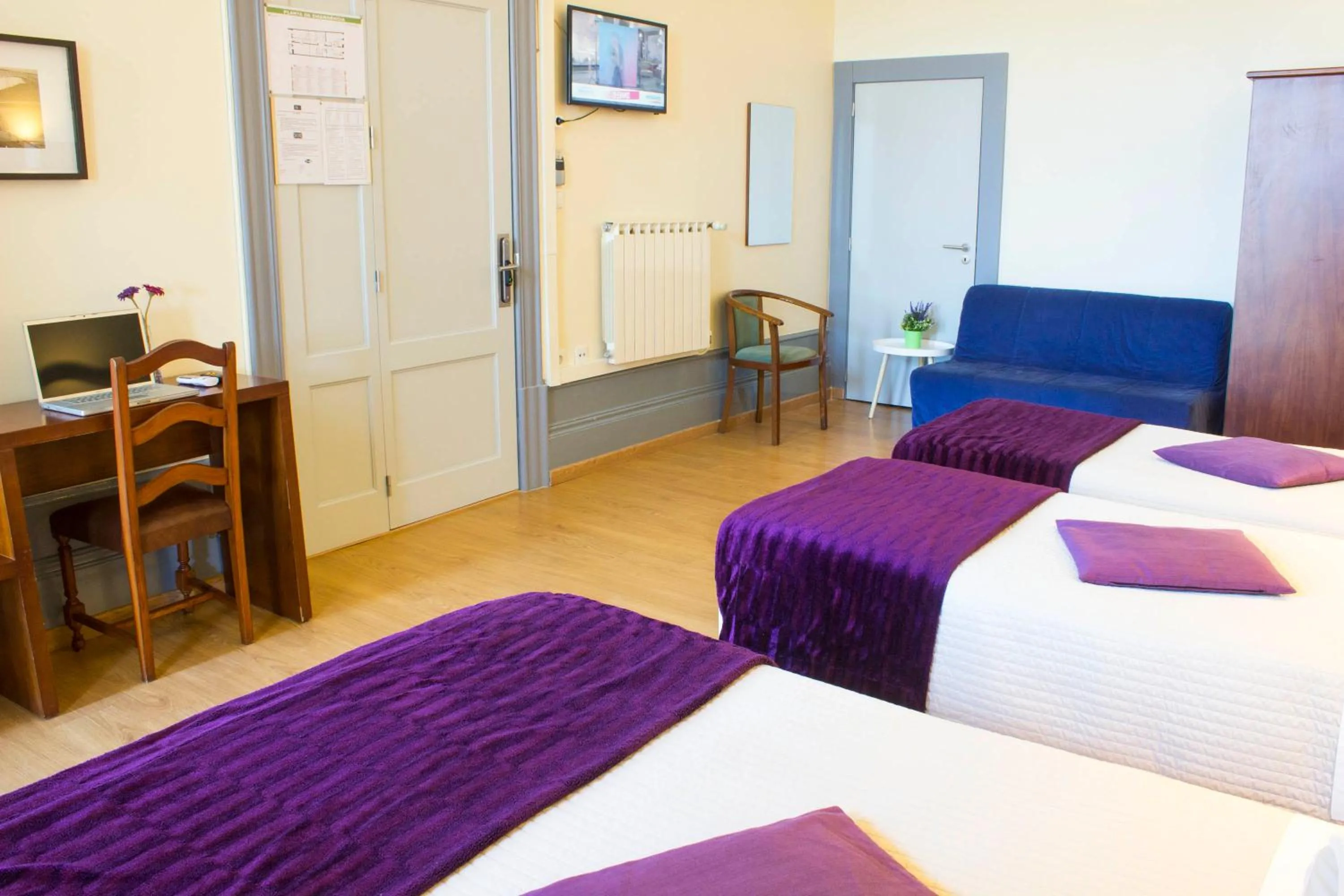 Bedroom, Bed in Hotel Estoril Porto