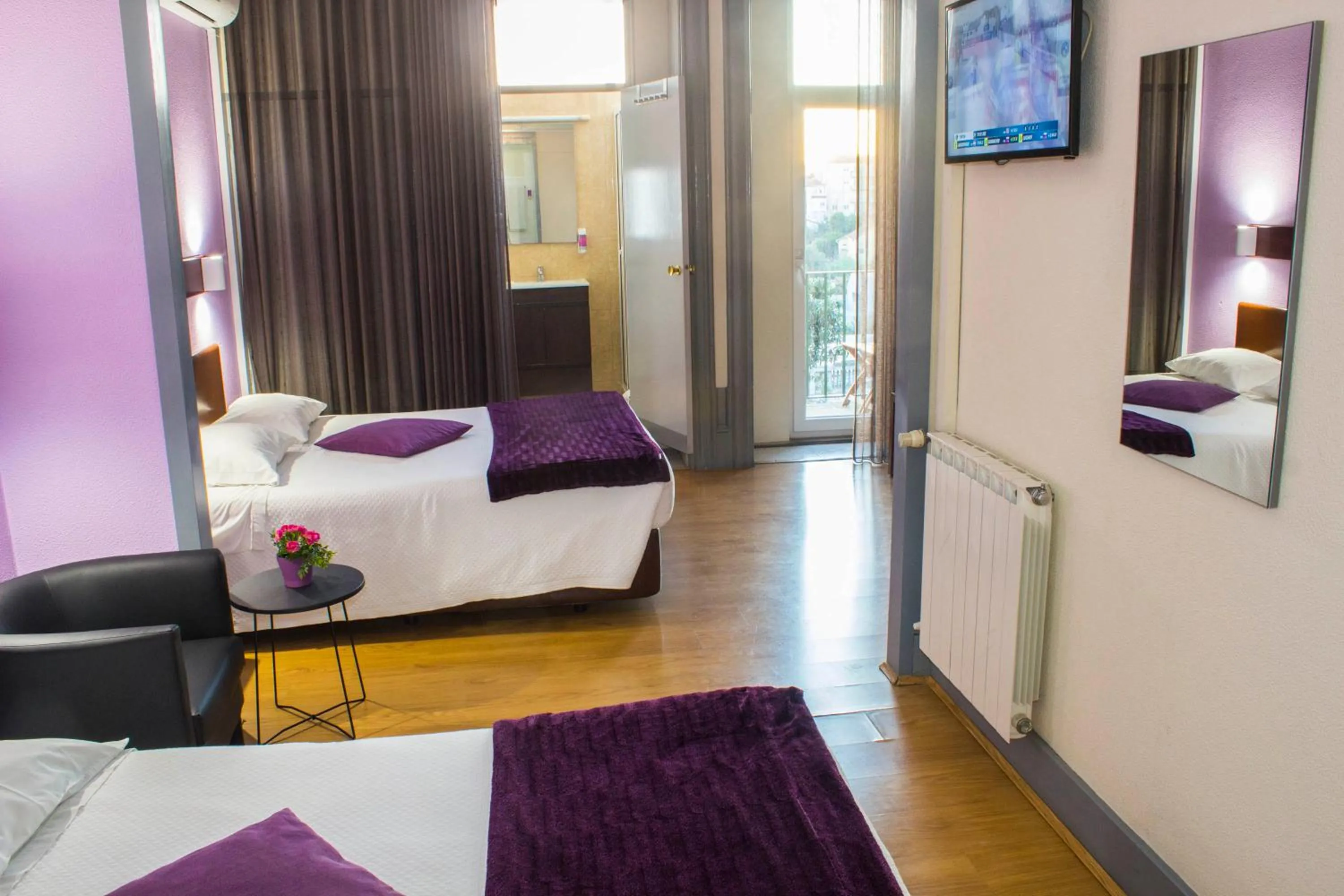 Bedroom, Bed in Hotel Estoril Porto