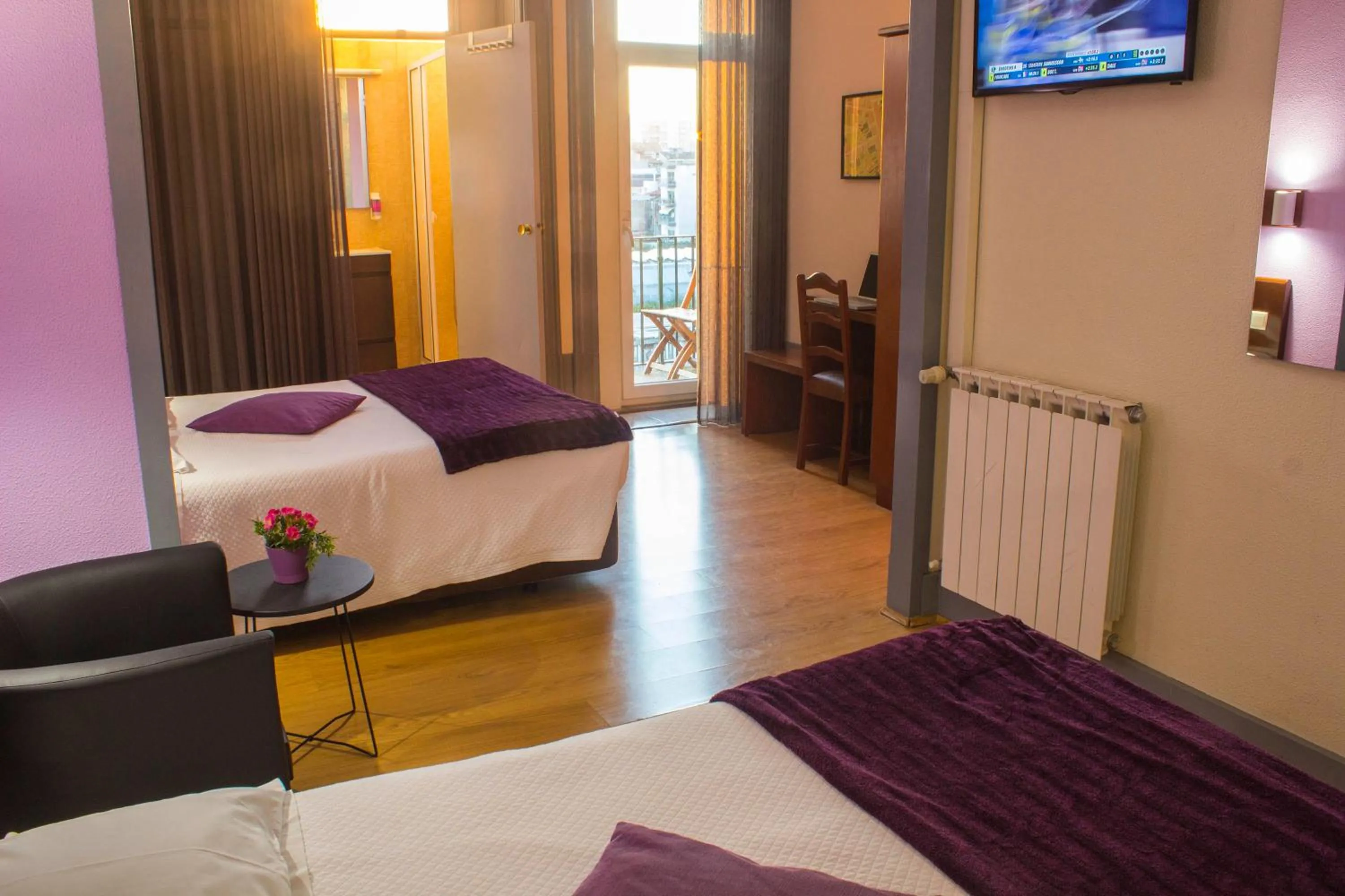 Bedroom, Bed in Hotel Estoril Porto