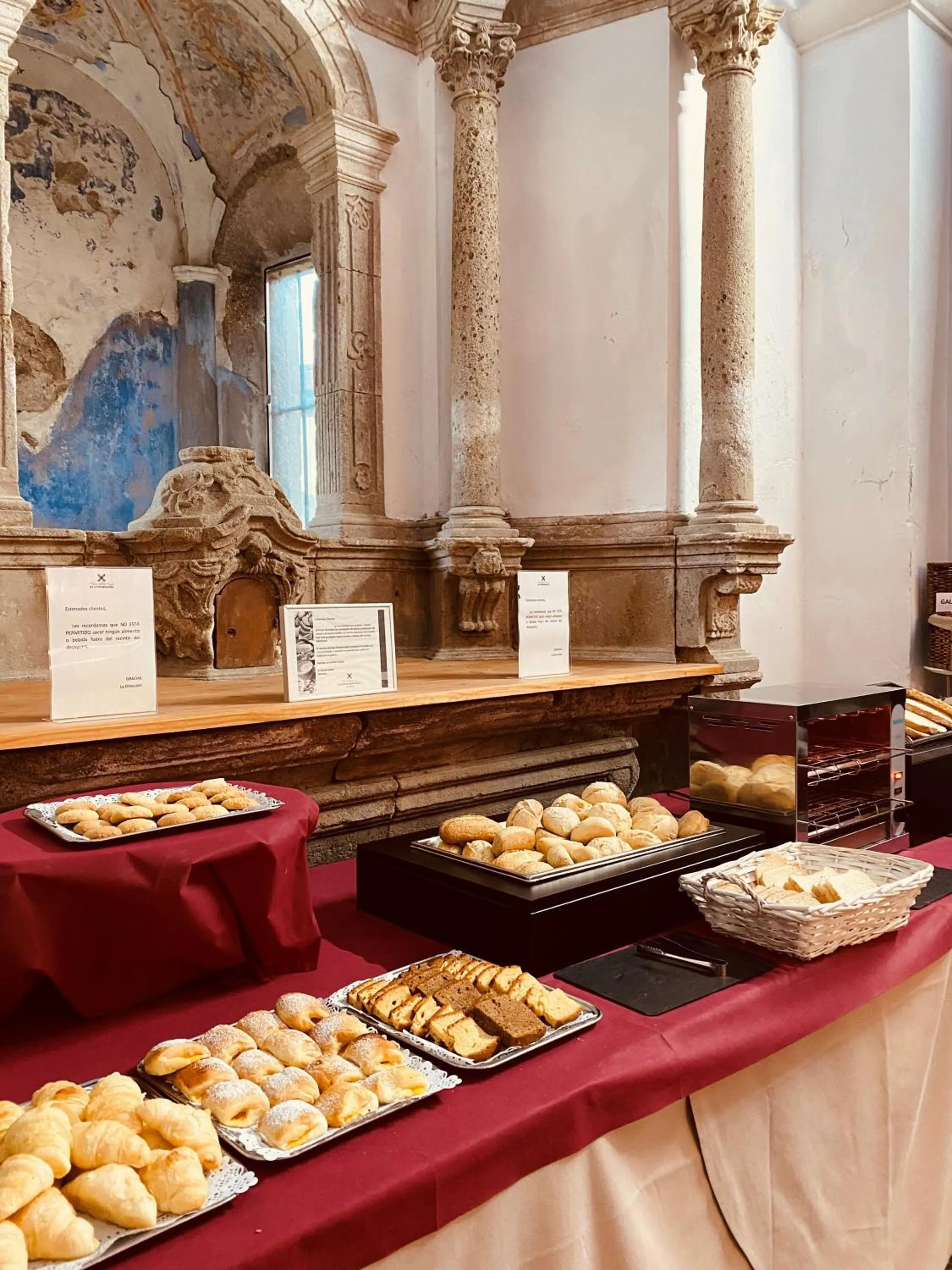 Buffet breakfast in Hospedería Conventual Sierra de Gata