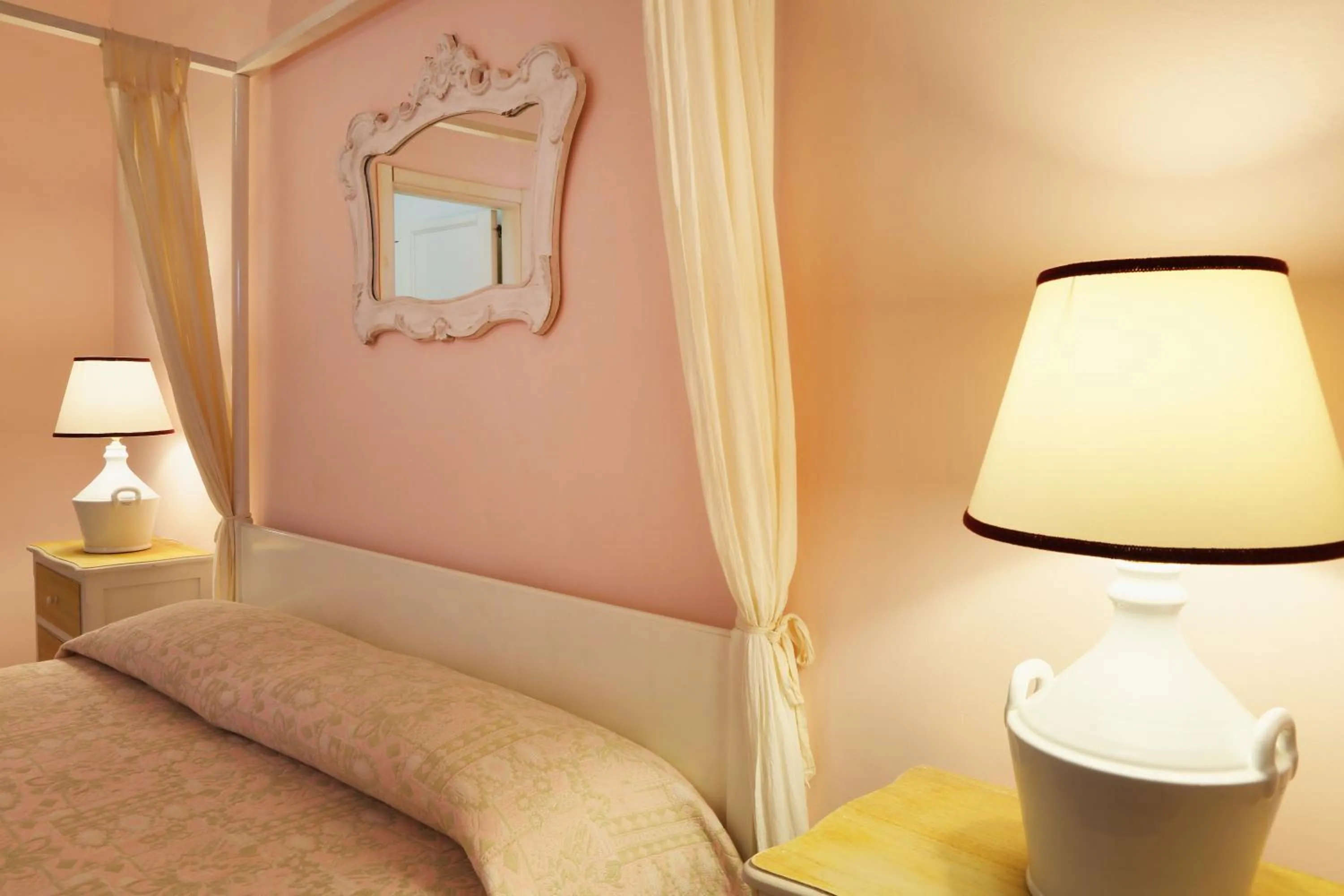 Bed in B&B Dimora Muzio and Restaurant