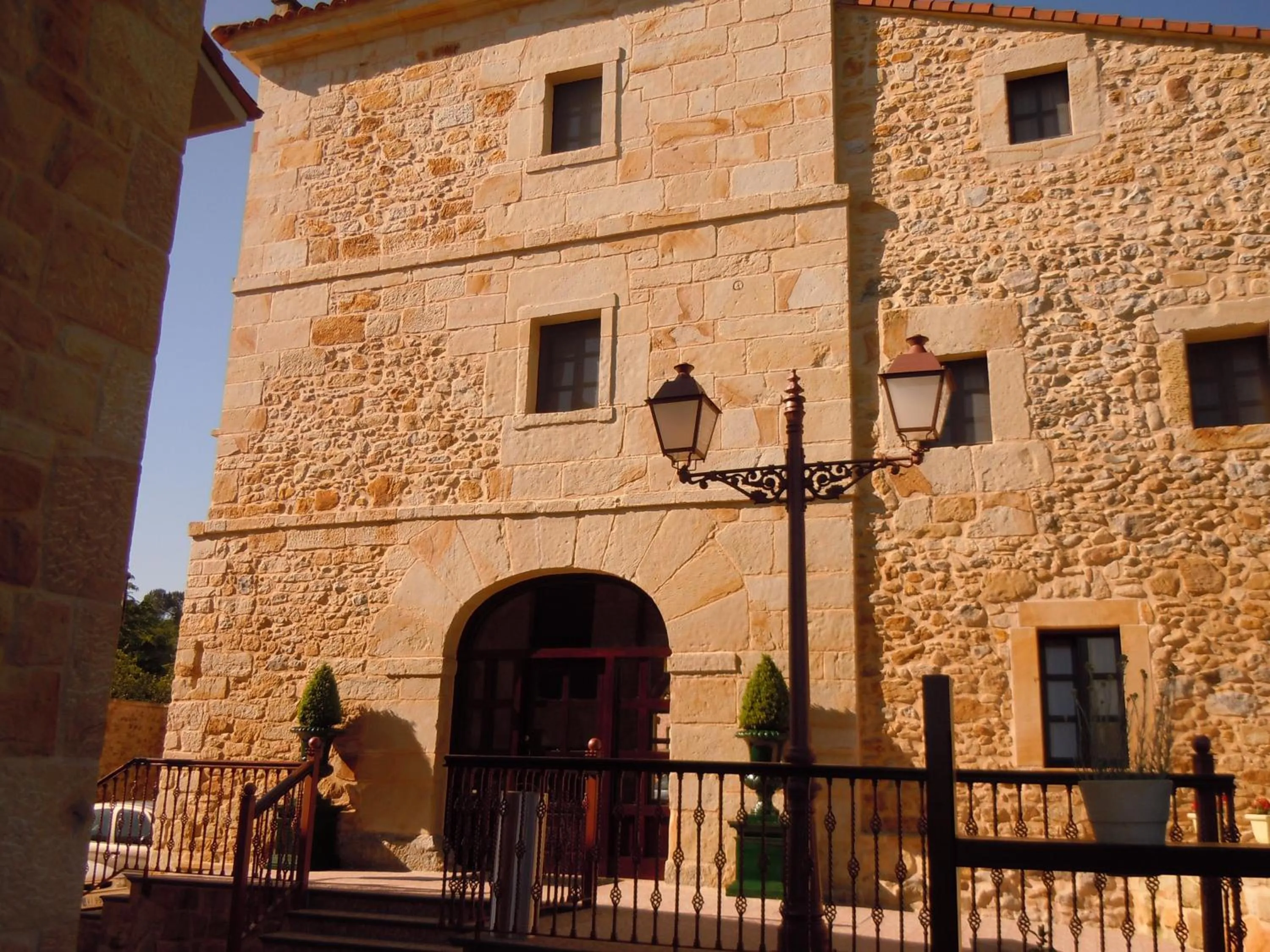 Facade/entrance in Posada La Torre de los Isla & Spa