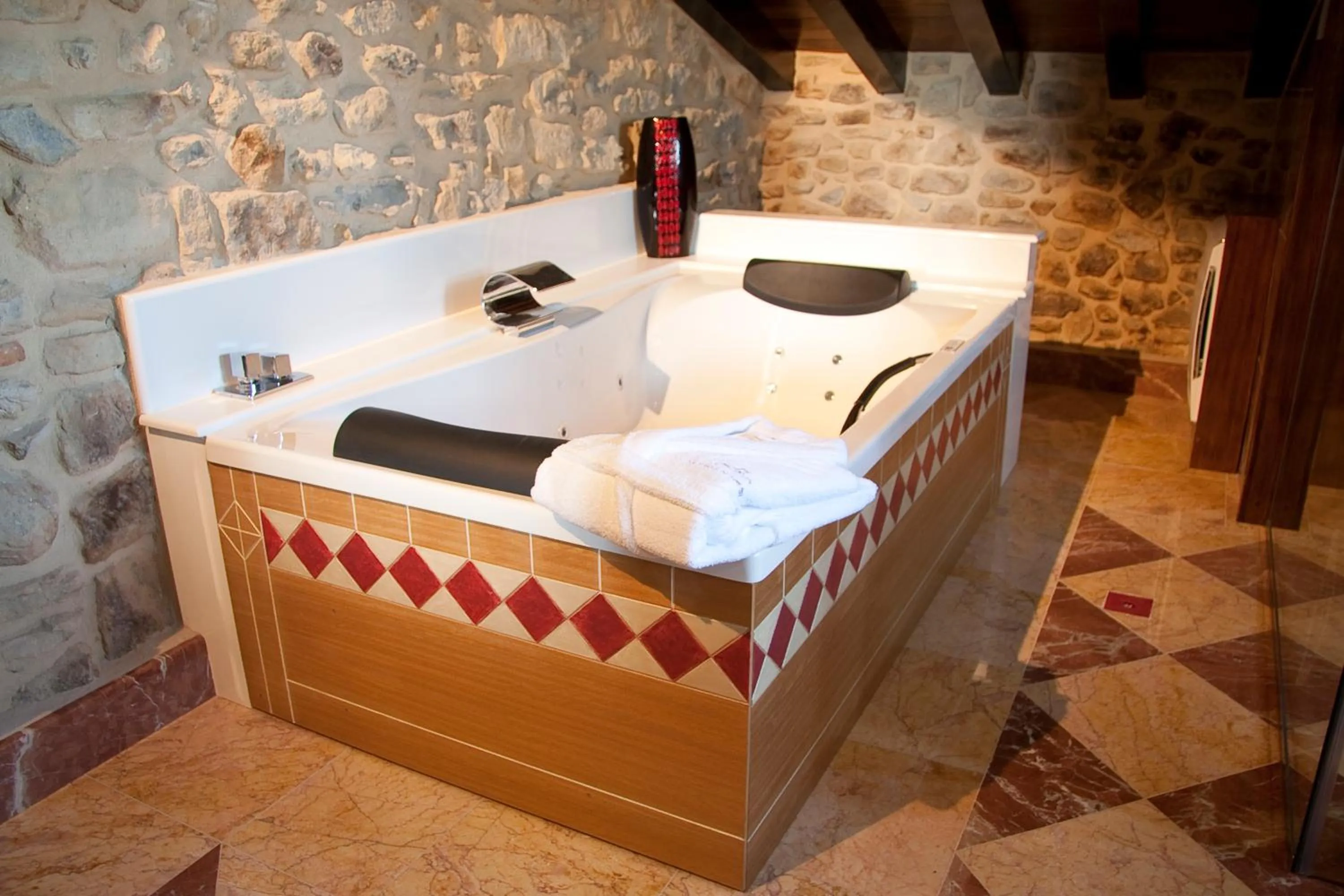 Bathroom in Posada La Torre de los Isla & Spa