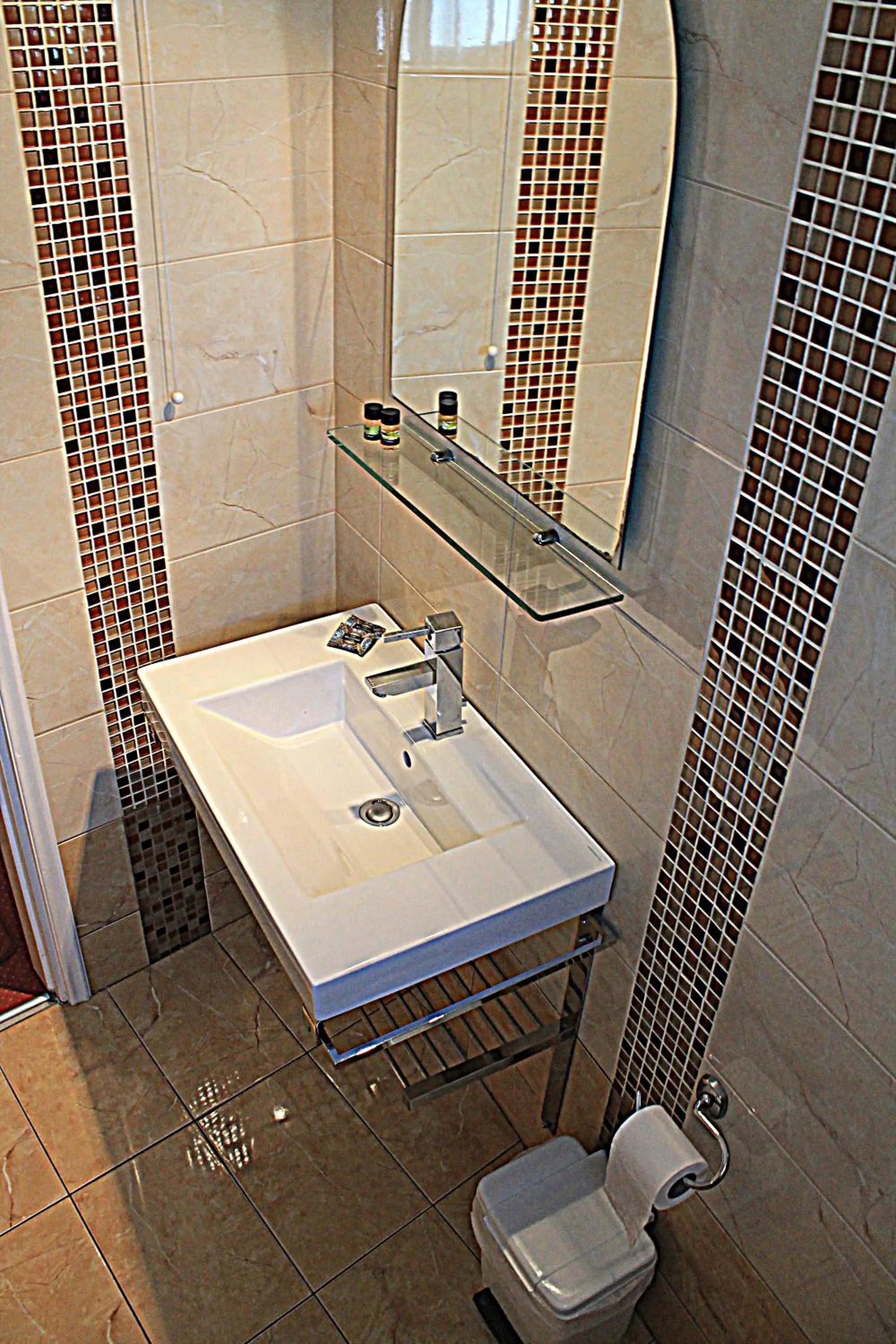 Bathroom in Hotel Drosia