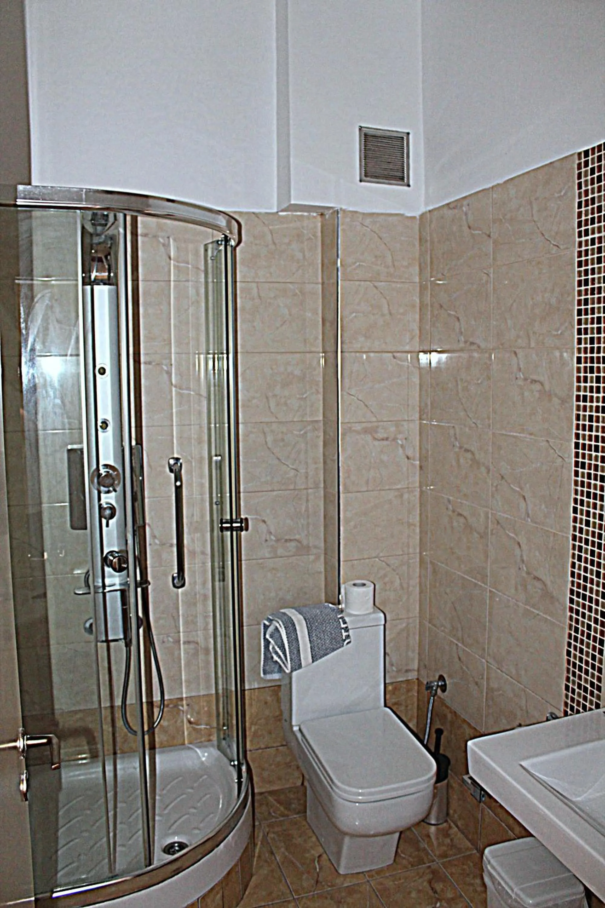 Bathroom in Hotel Drosia