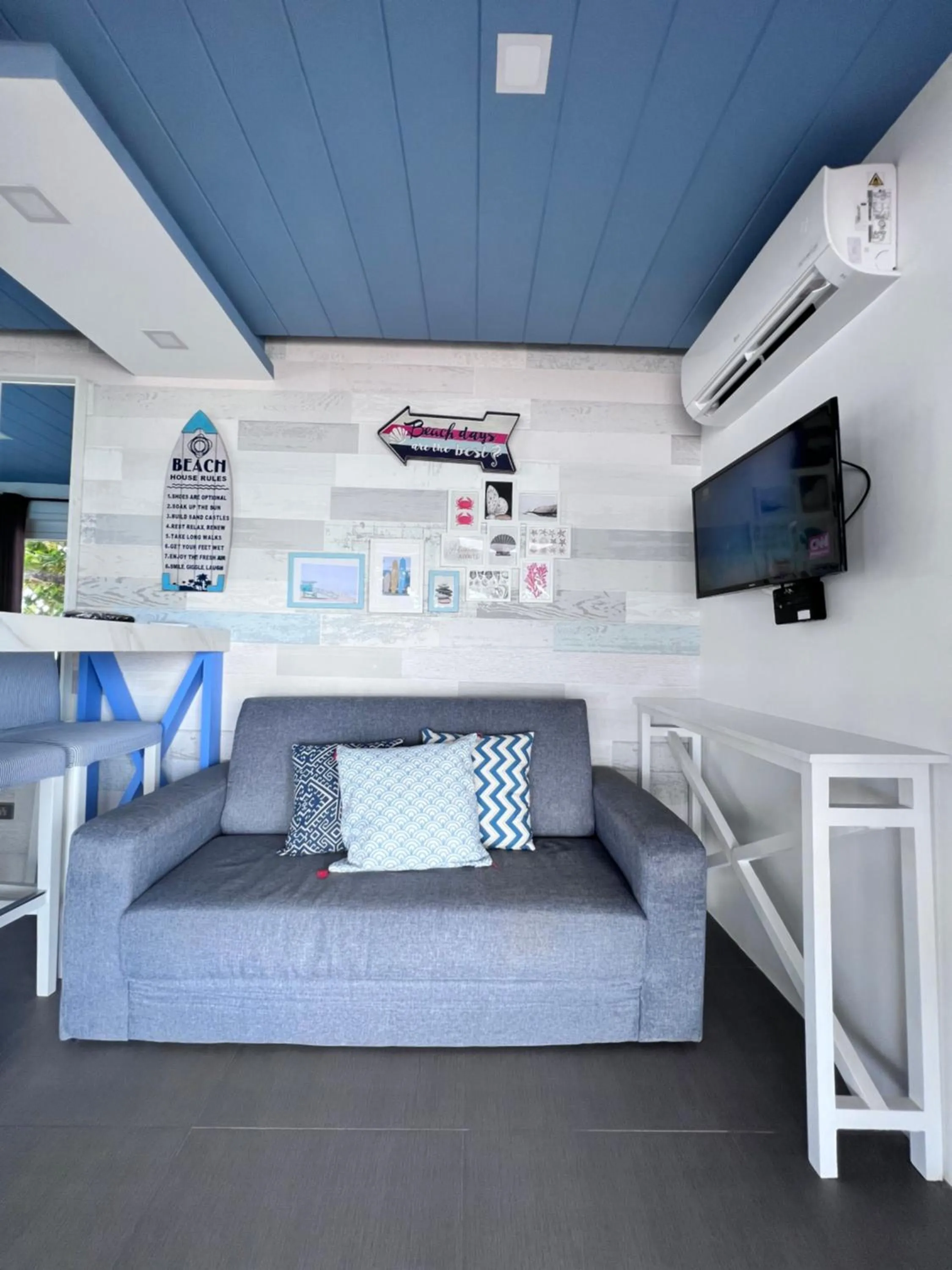 Living room in Crusoe Cabins Casobe