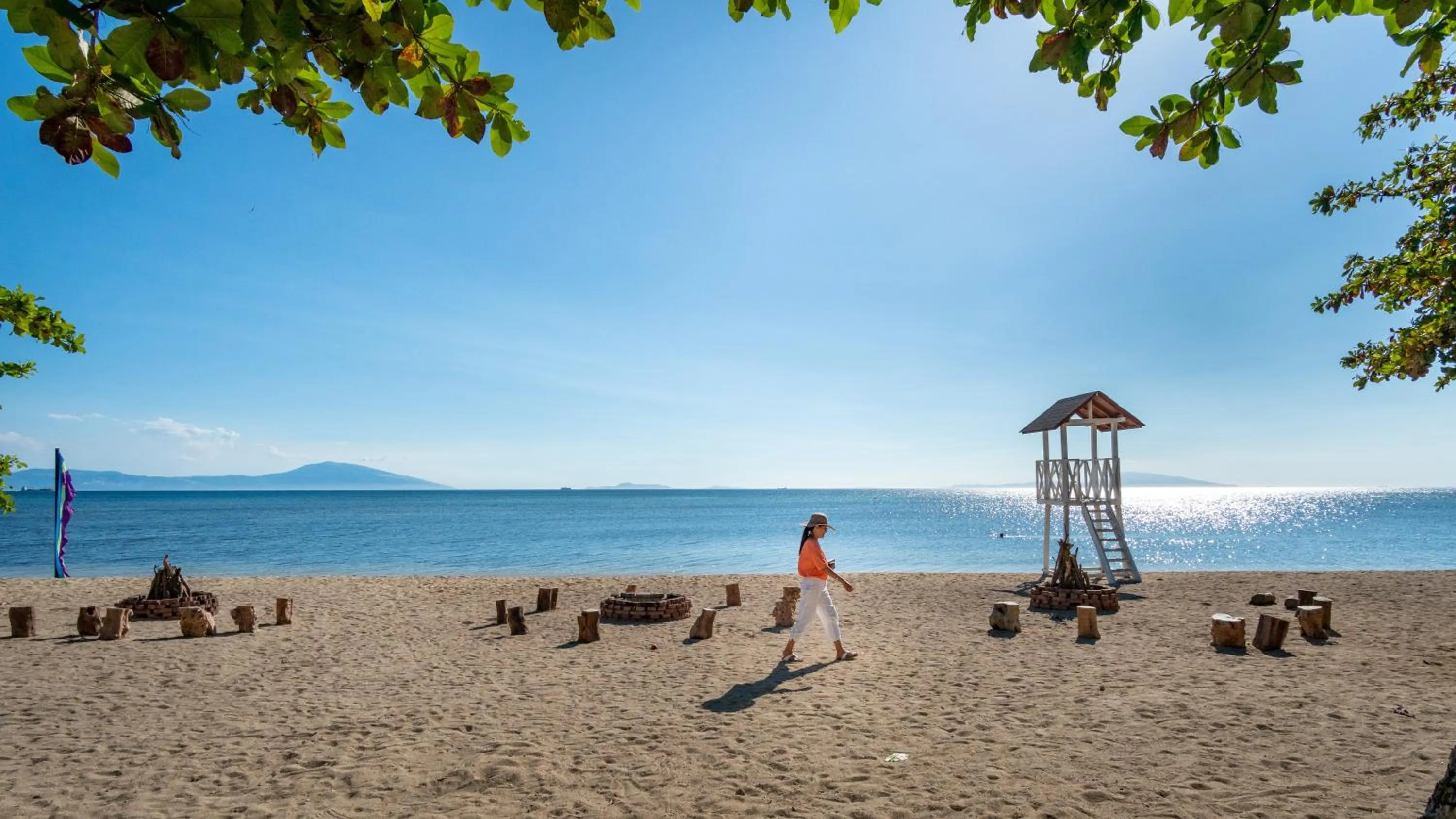 Day in Crusoe Cabins Casobe