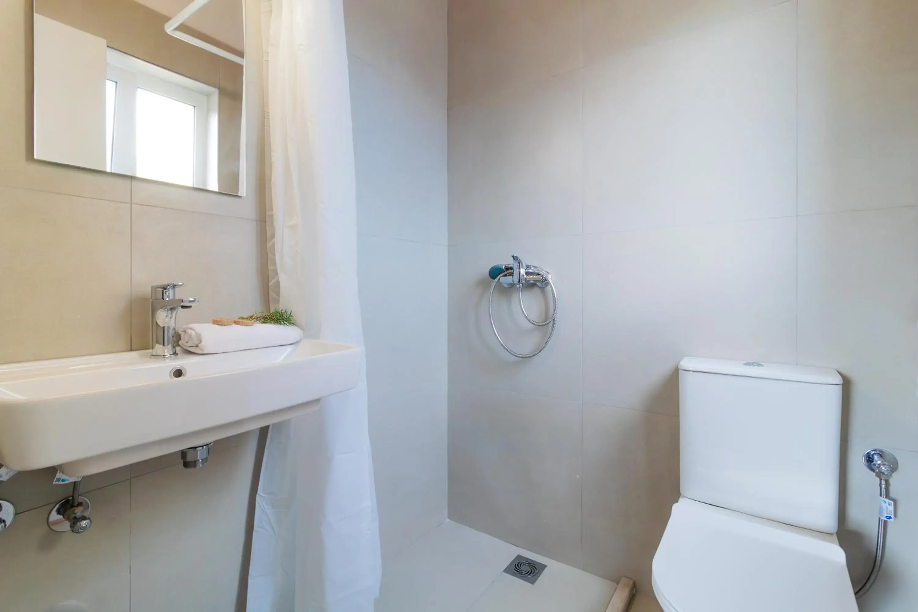 Studio (2 Adults) in Sunflower Apartments & Studios Studio (2 Adults) in Sunflower Apartments & Studios