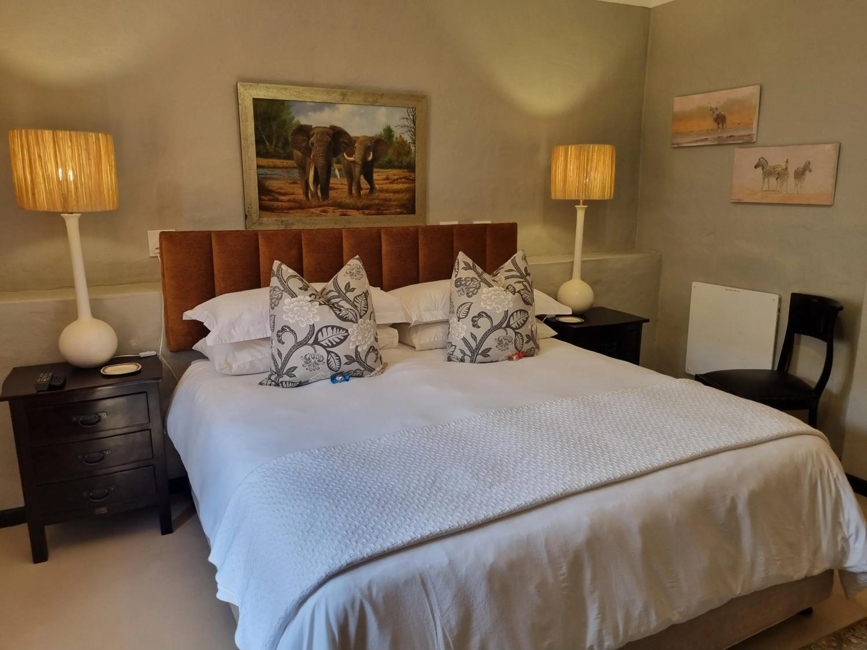 Bed in Barrydale Karoo - BOUTIQUE HOTEL