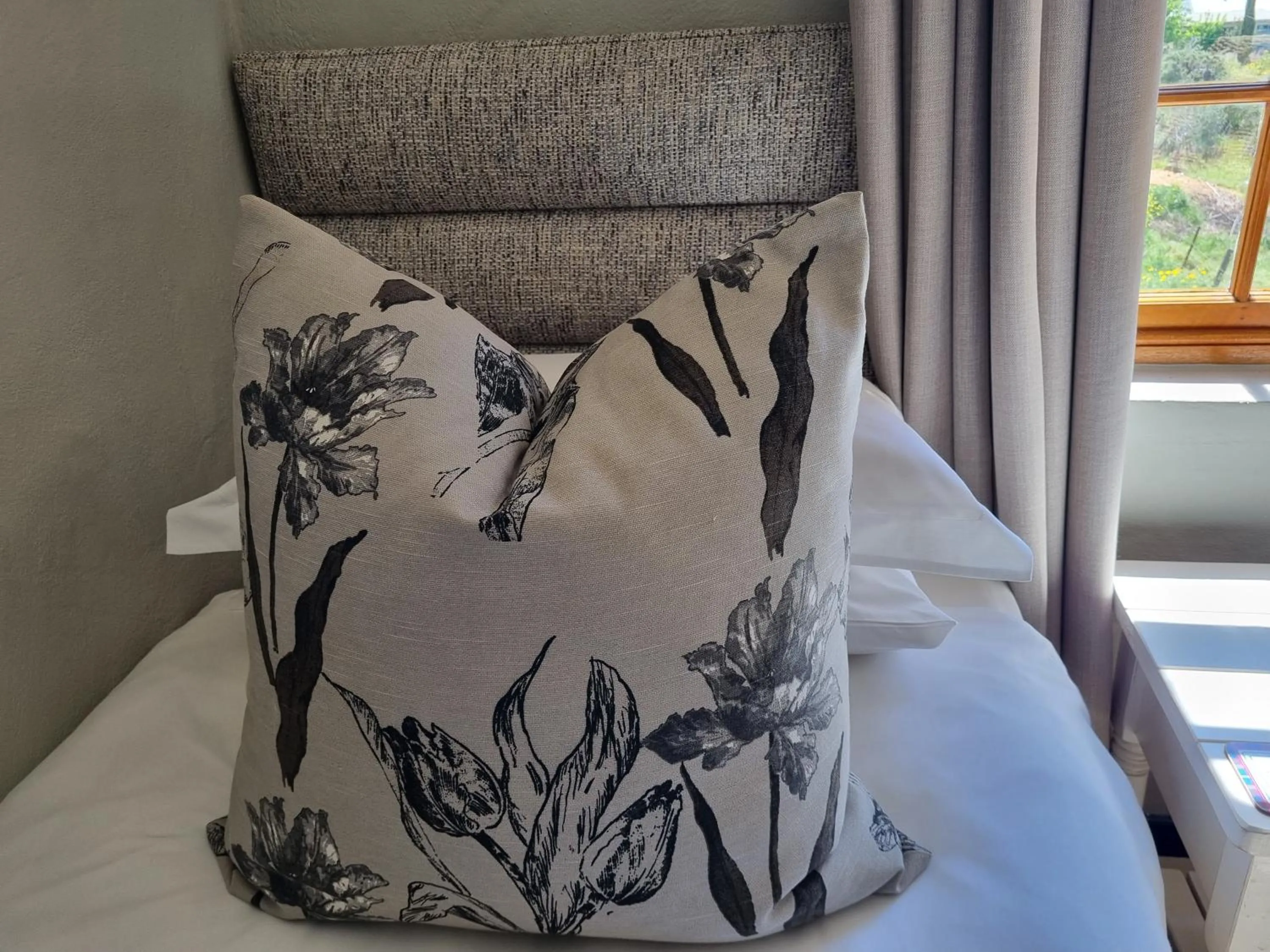 Bed in Barrydale Karoo - BOUTIQUE HOTEL