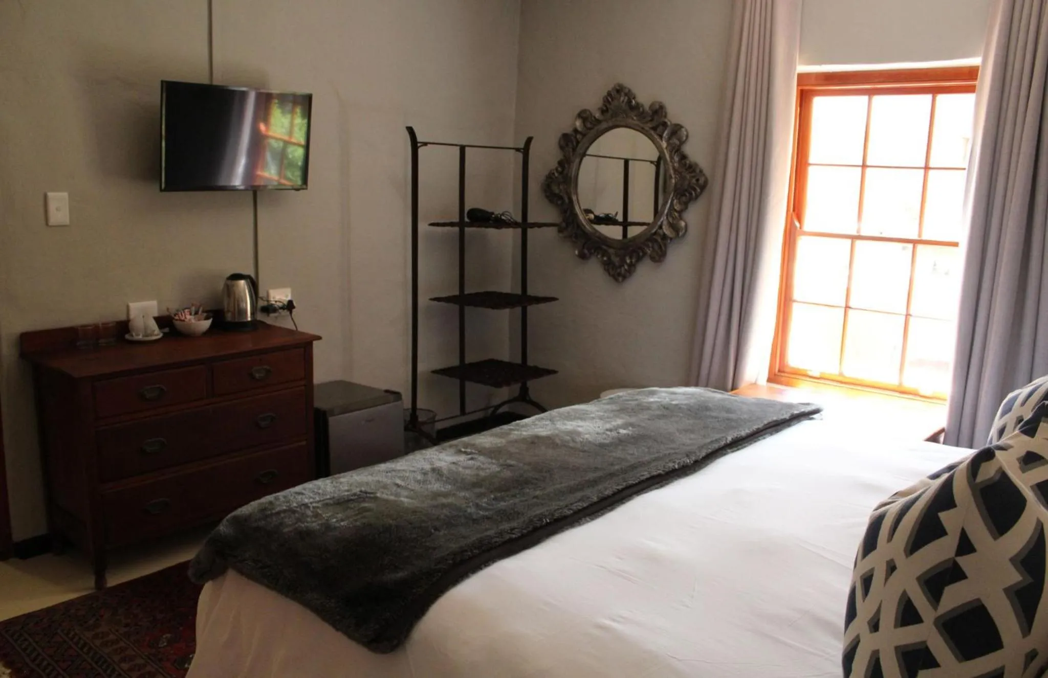 Bed in Barrydale Karoo - BOUTIQUE HOTEL